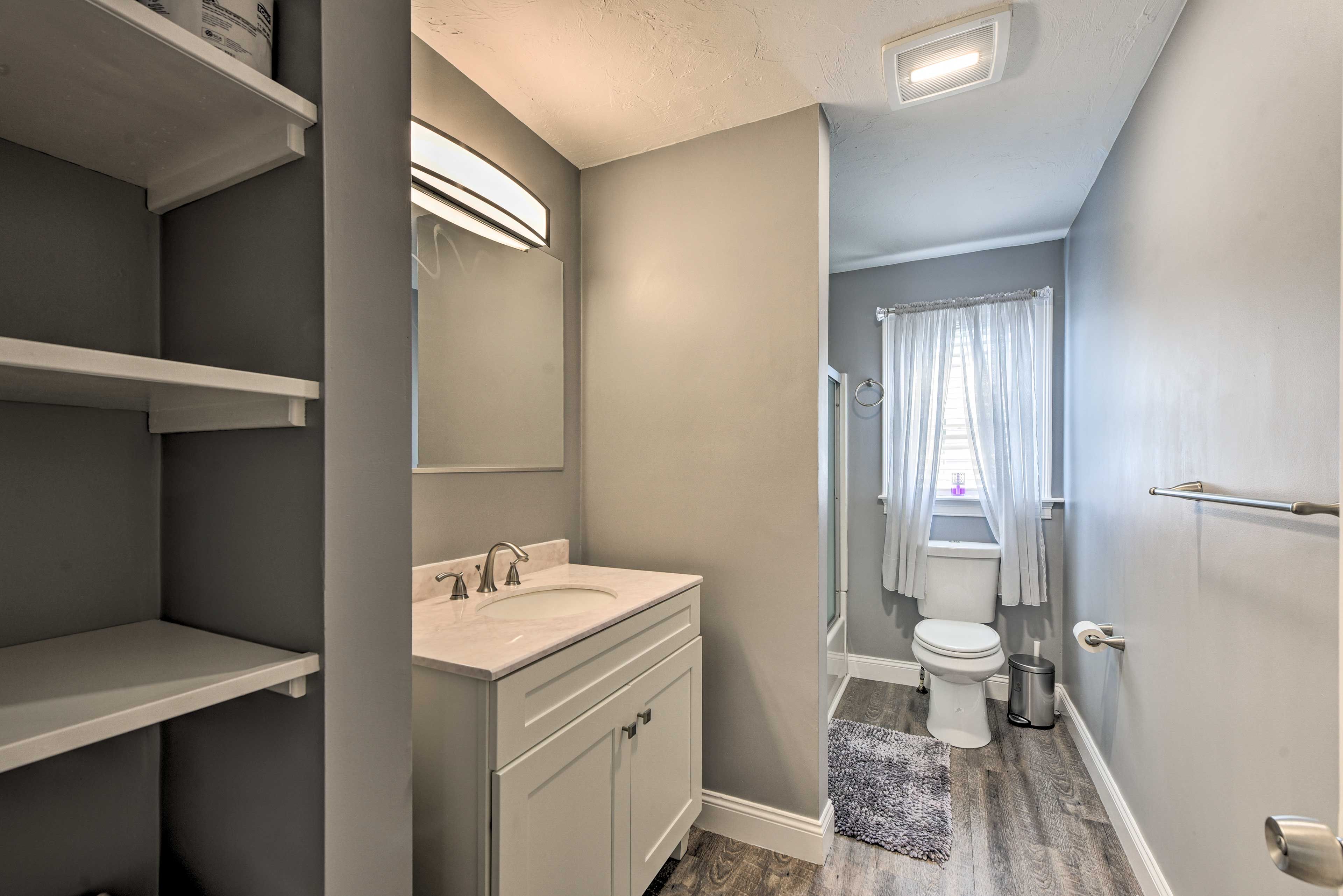 Freshen up before dinner in the bathroom.
