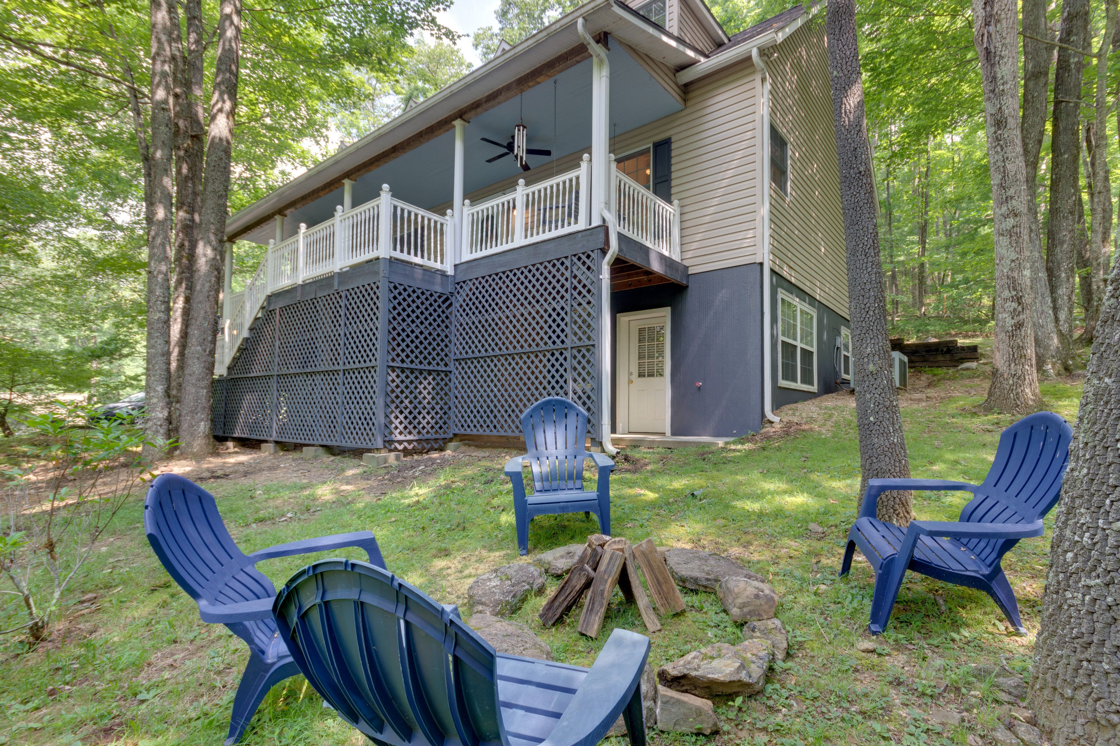 Home Exterior | Wood-Burning Fire Pit