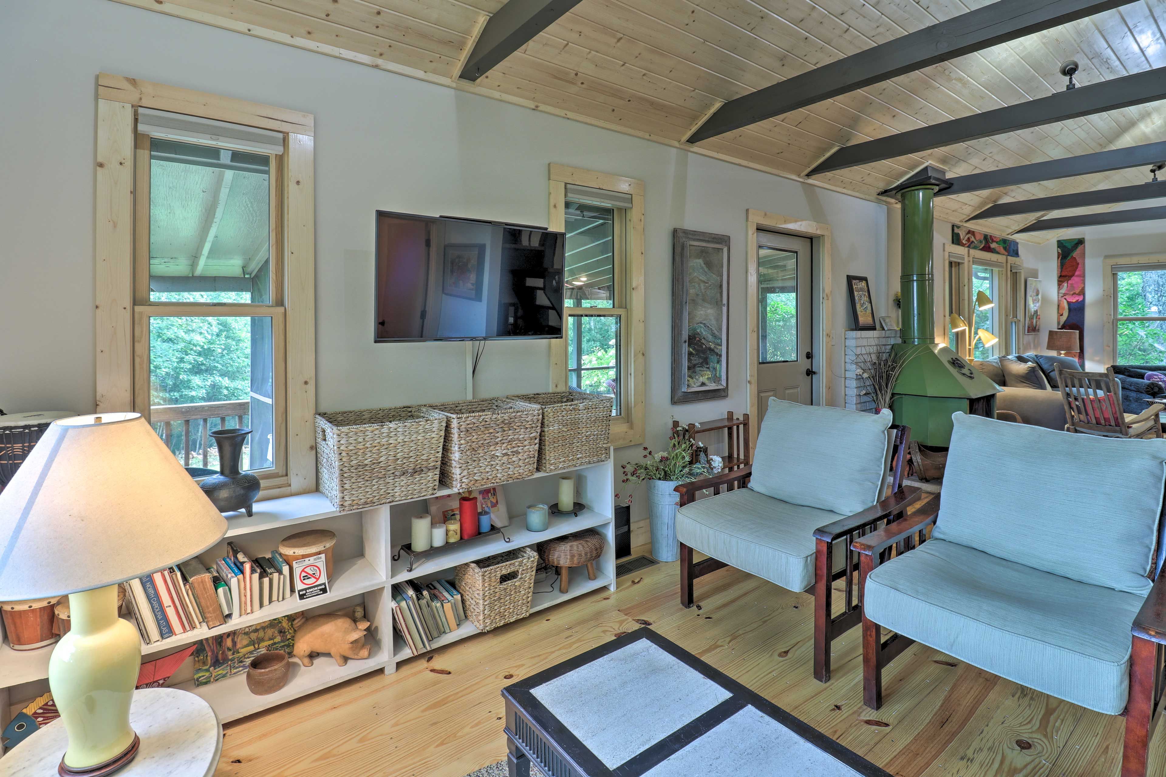 Kick up your feet and enjoy your favorite movies on the flat-screen TV.