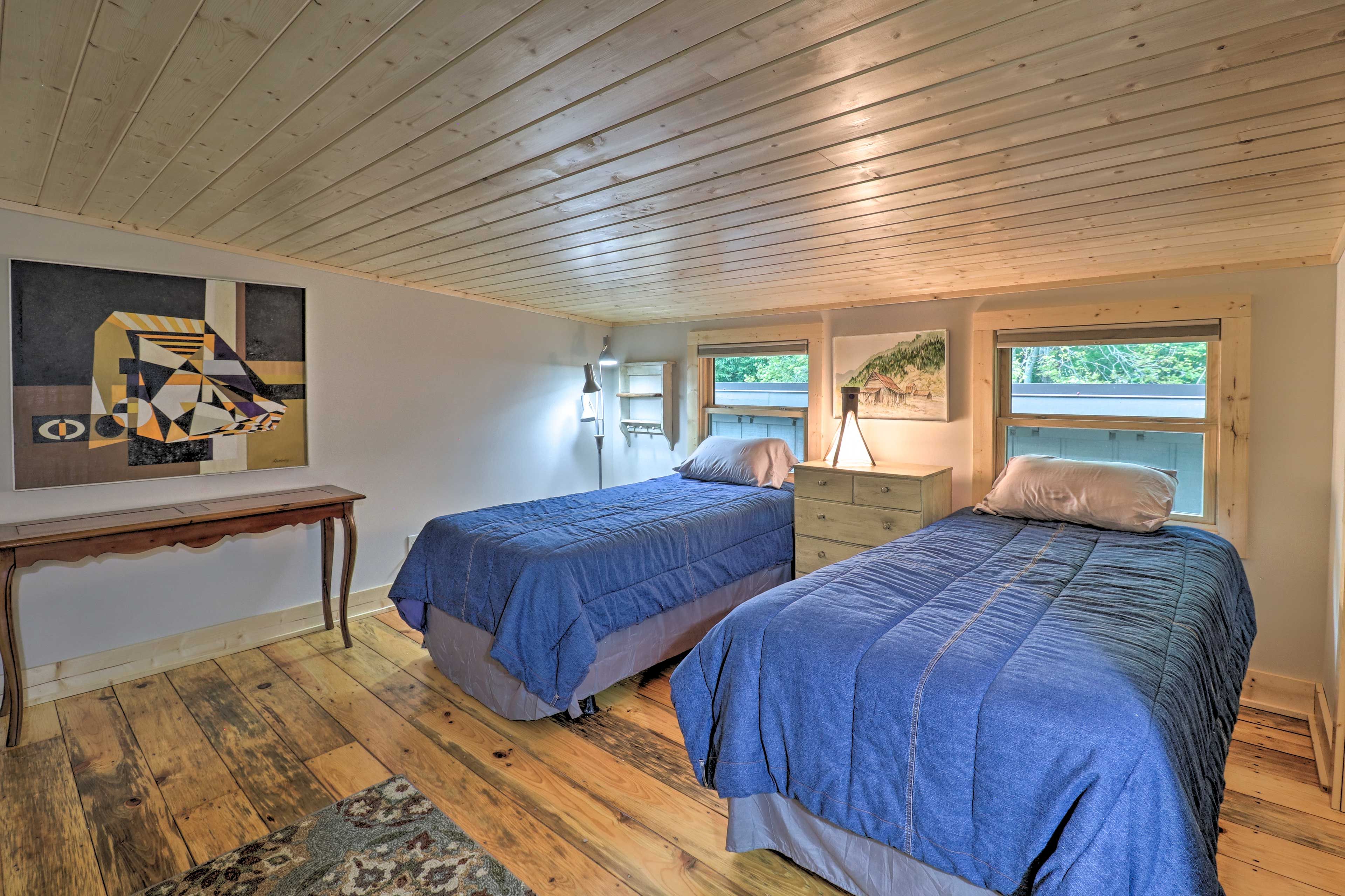You'll find 2 more twin beds in the third bedroom.