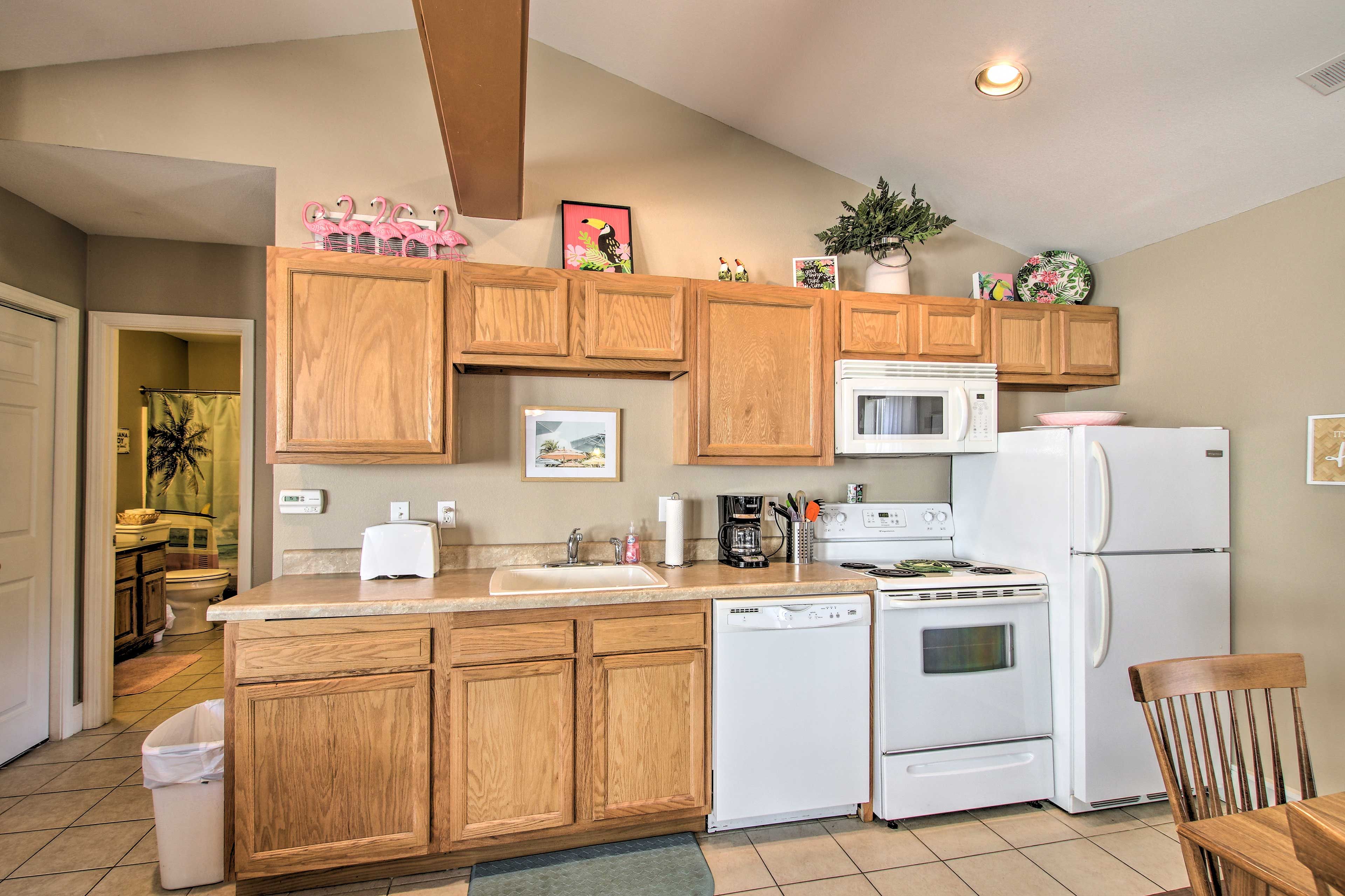Kitchen | Coffee Maker | Toaster
