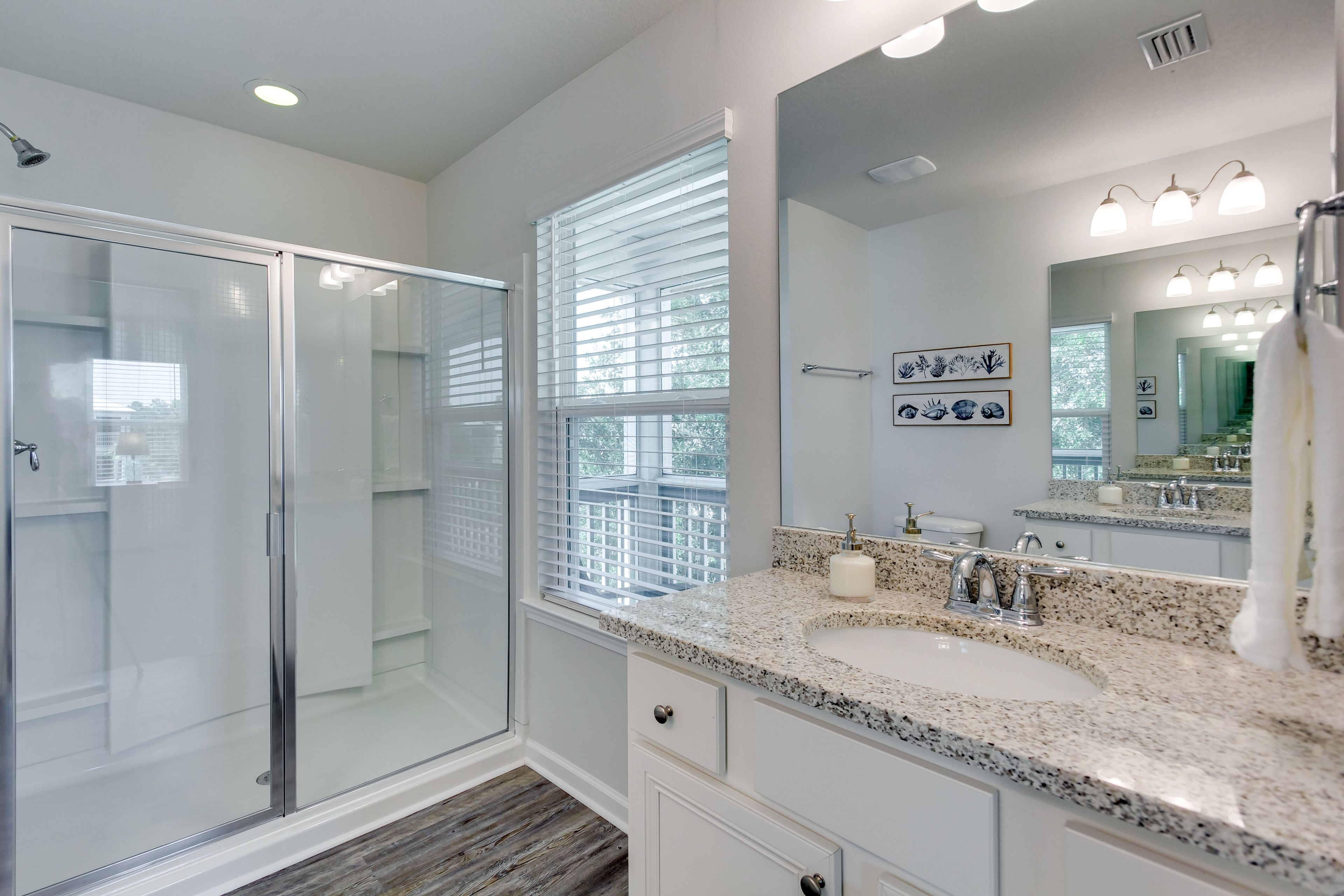 Full Bathroom | Walk-In Shower