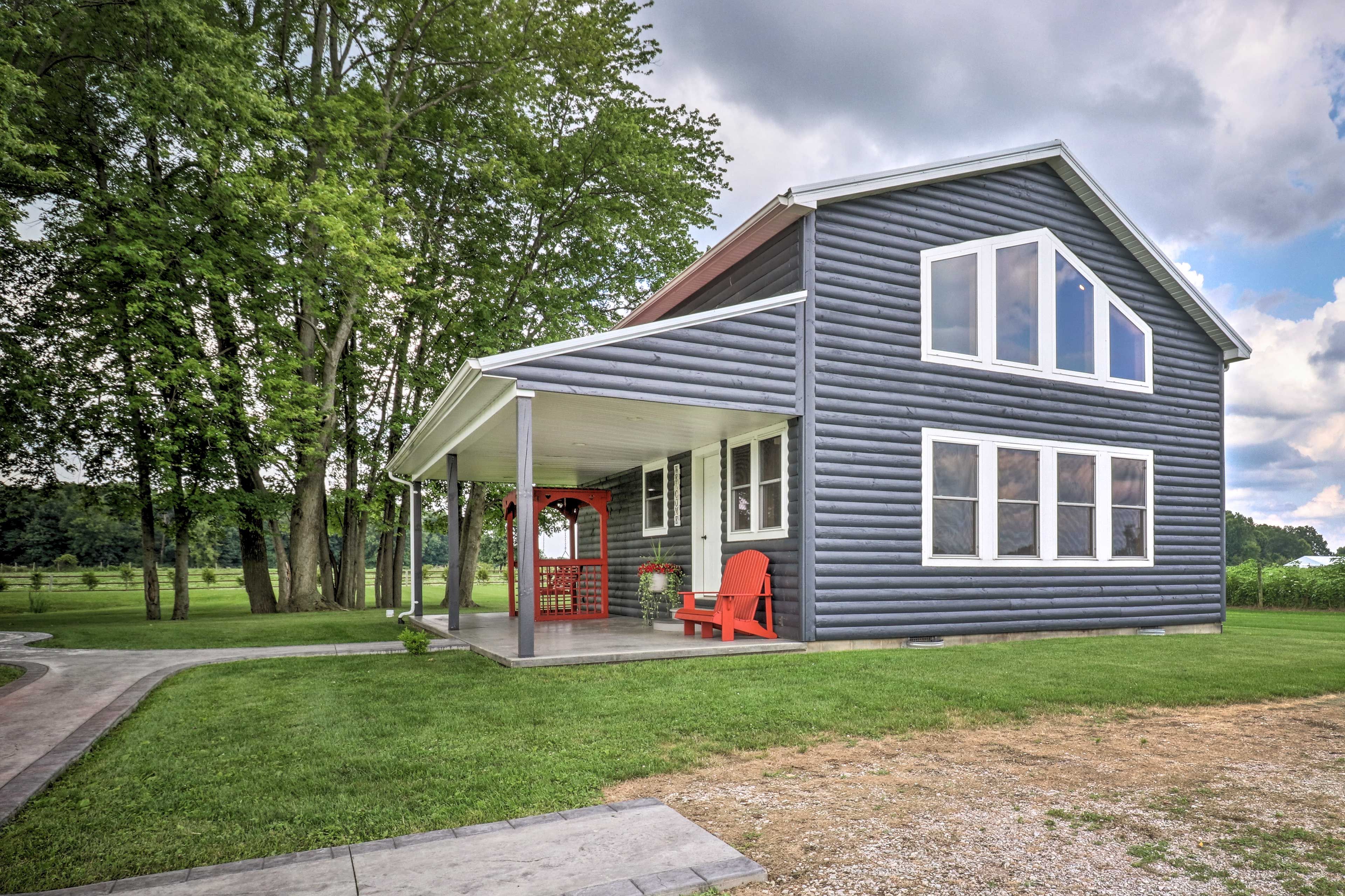 Exterior | Parking | Driveway (4 Vehicles)