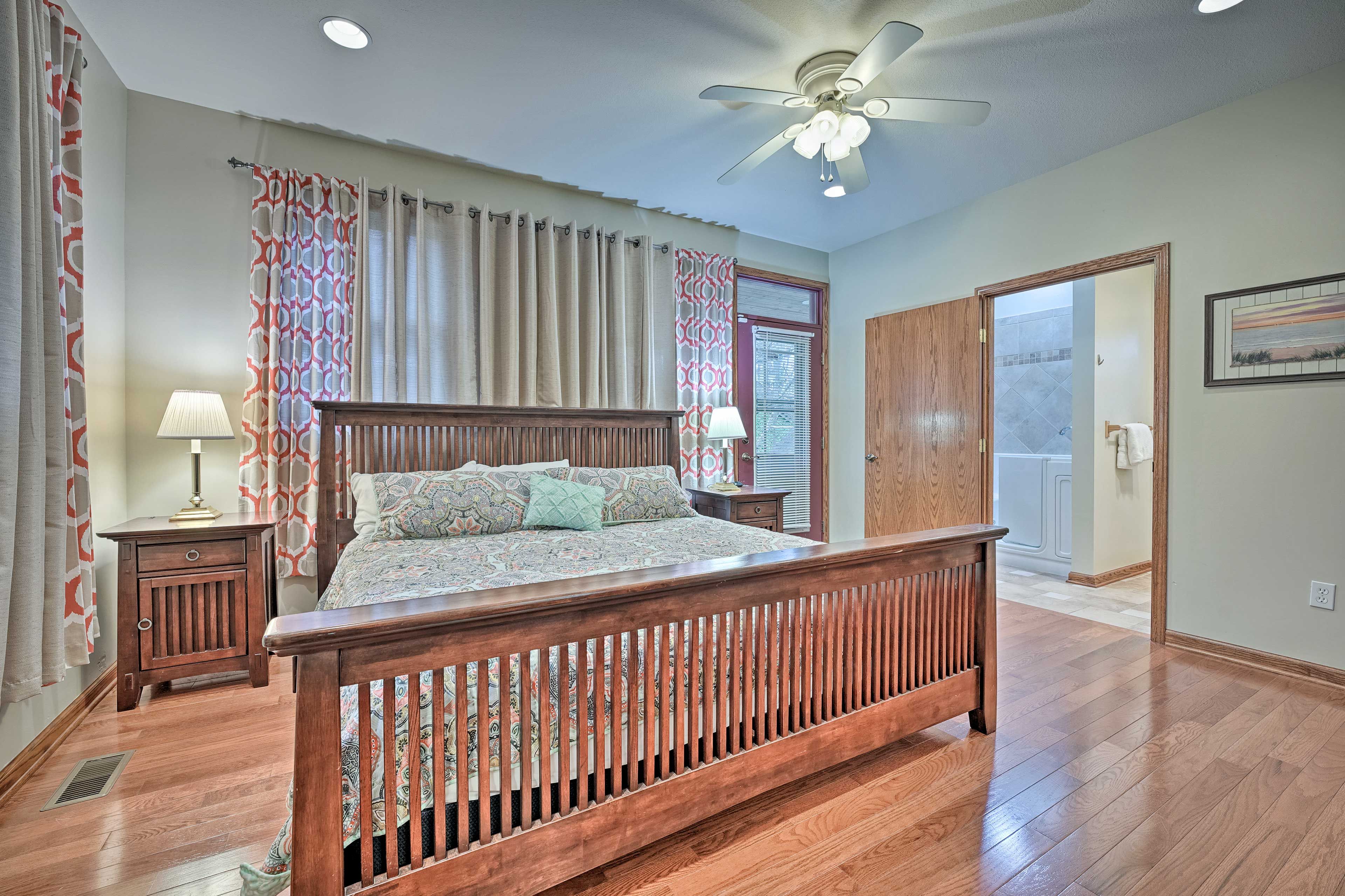 Bedroom 1 | Linens Provided