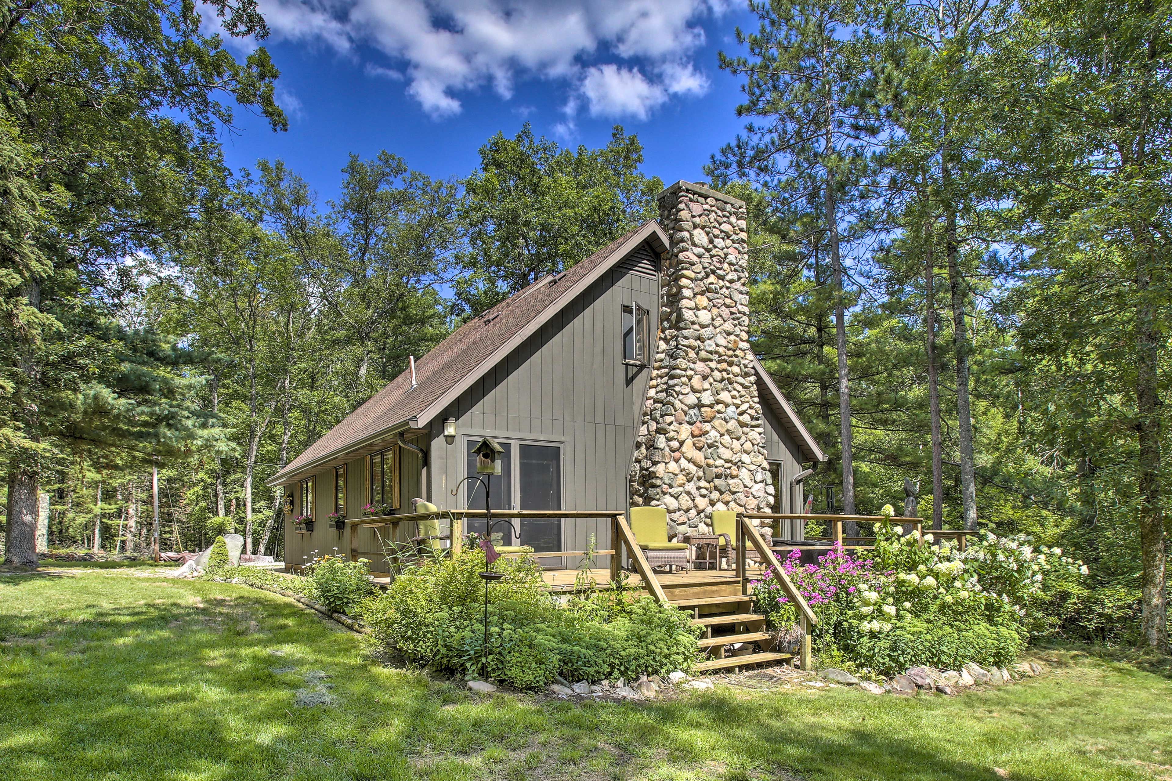 Baldwin Vacation Rental | 3BR | 3BA | Stairs Required