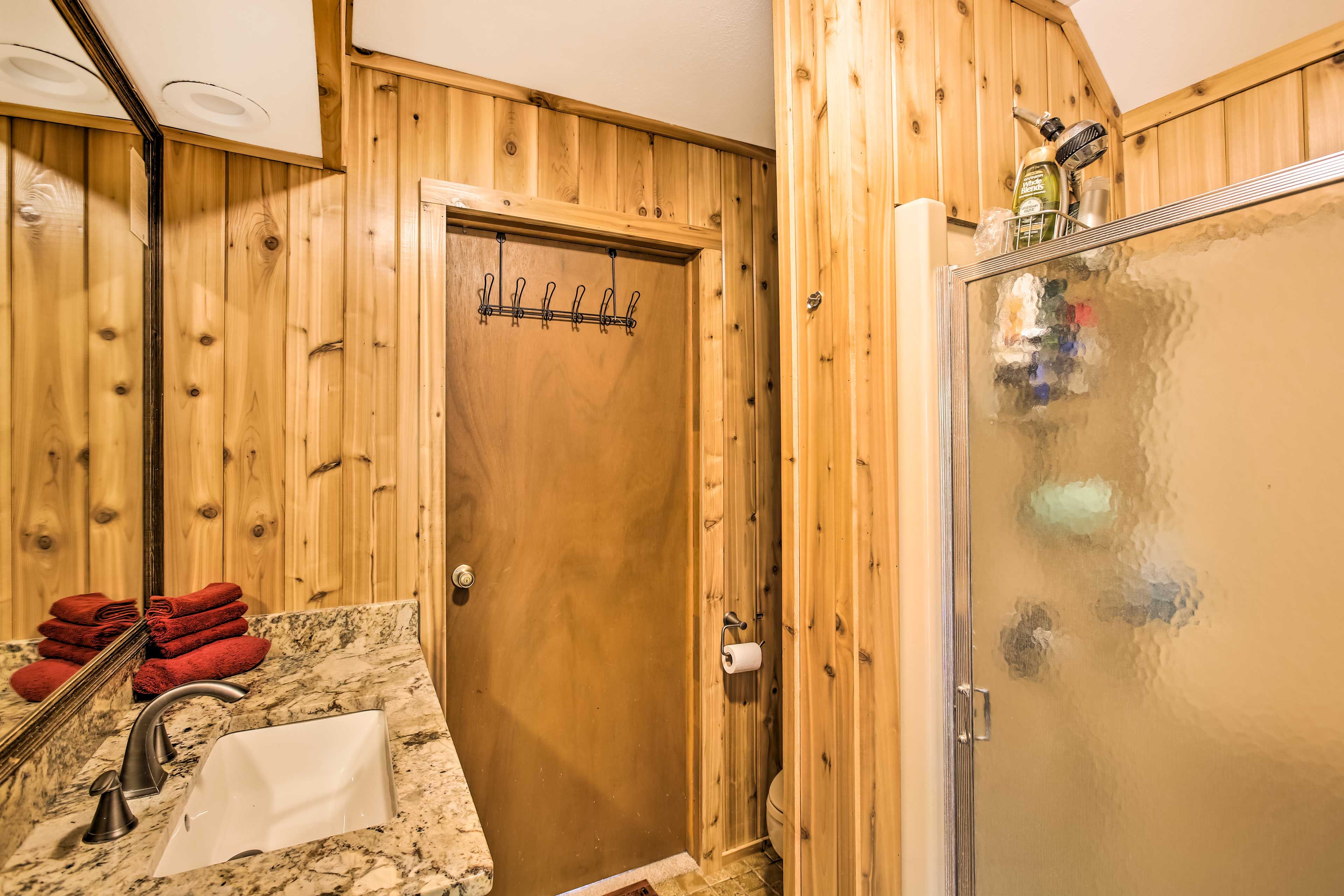 Full Bathroom