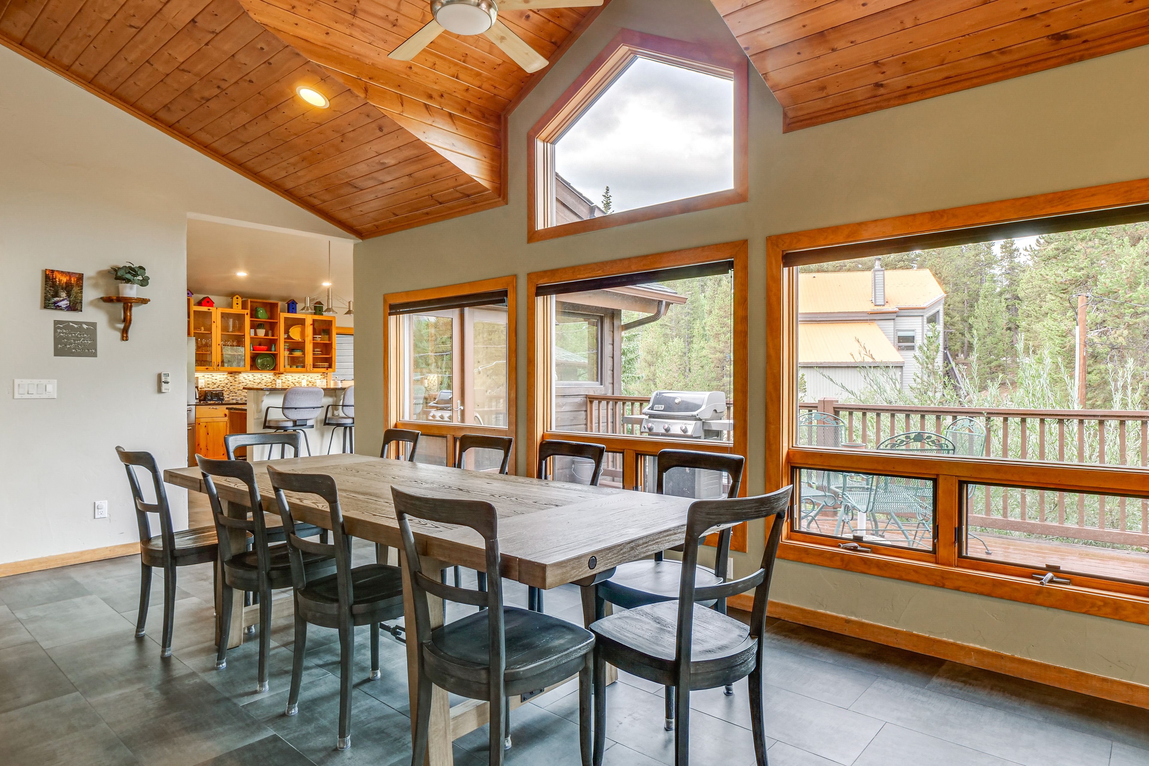 Dining Area | Dishware & Flatware Provided