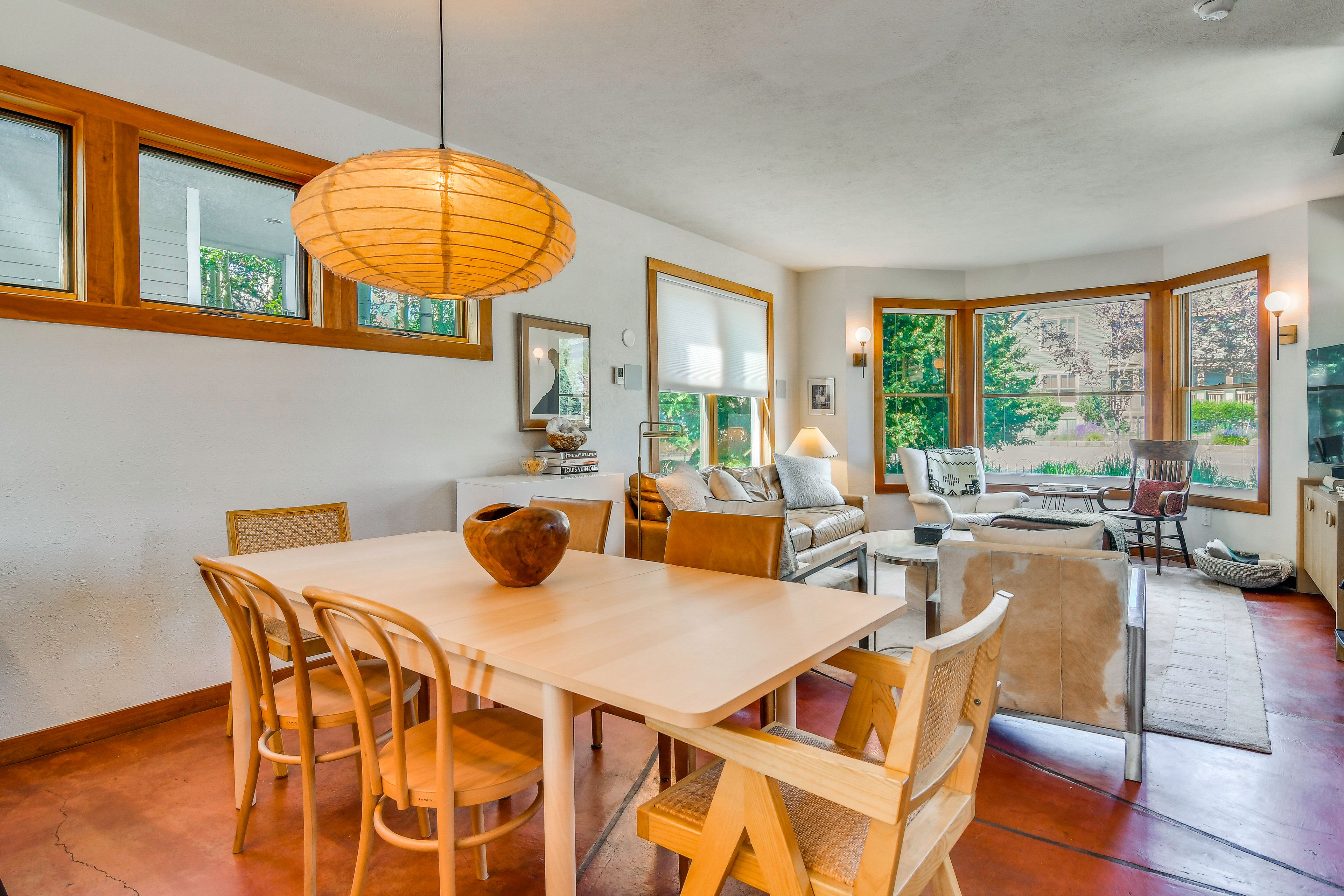 Dining Area | Dishware/Flatware Provided | Laptop Friendly