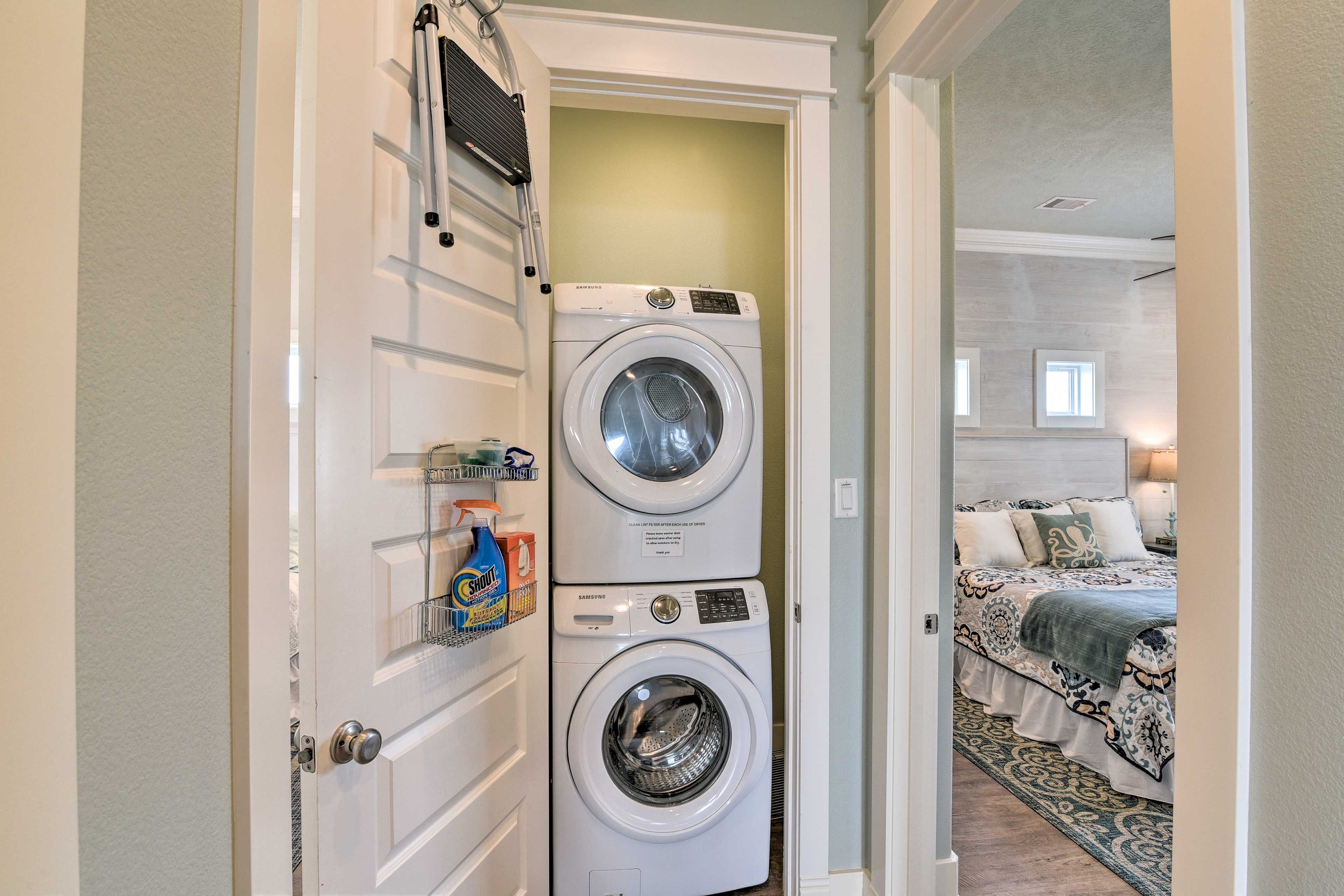Laundry Closet | Washer & Dryer | 1st Floor