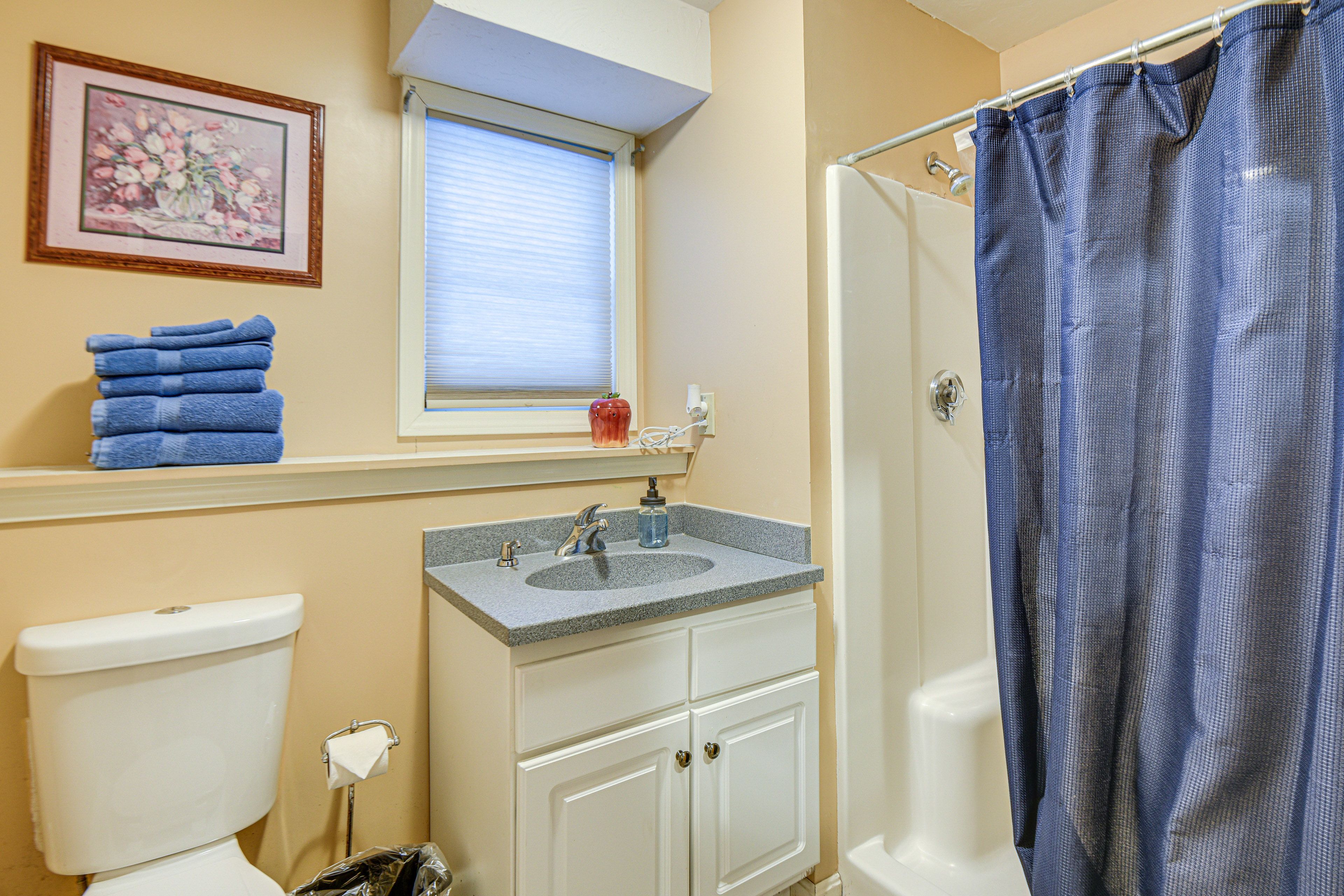 Full Bathroom