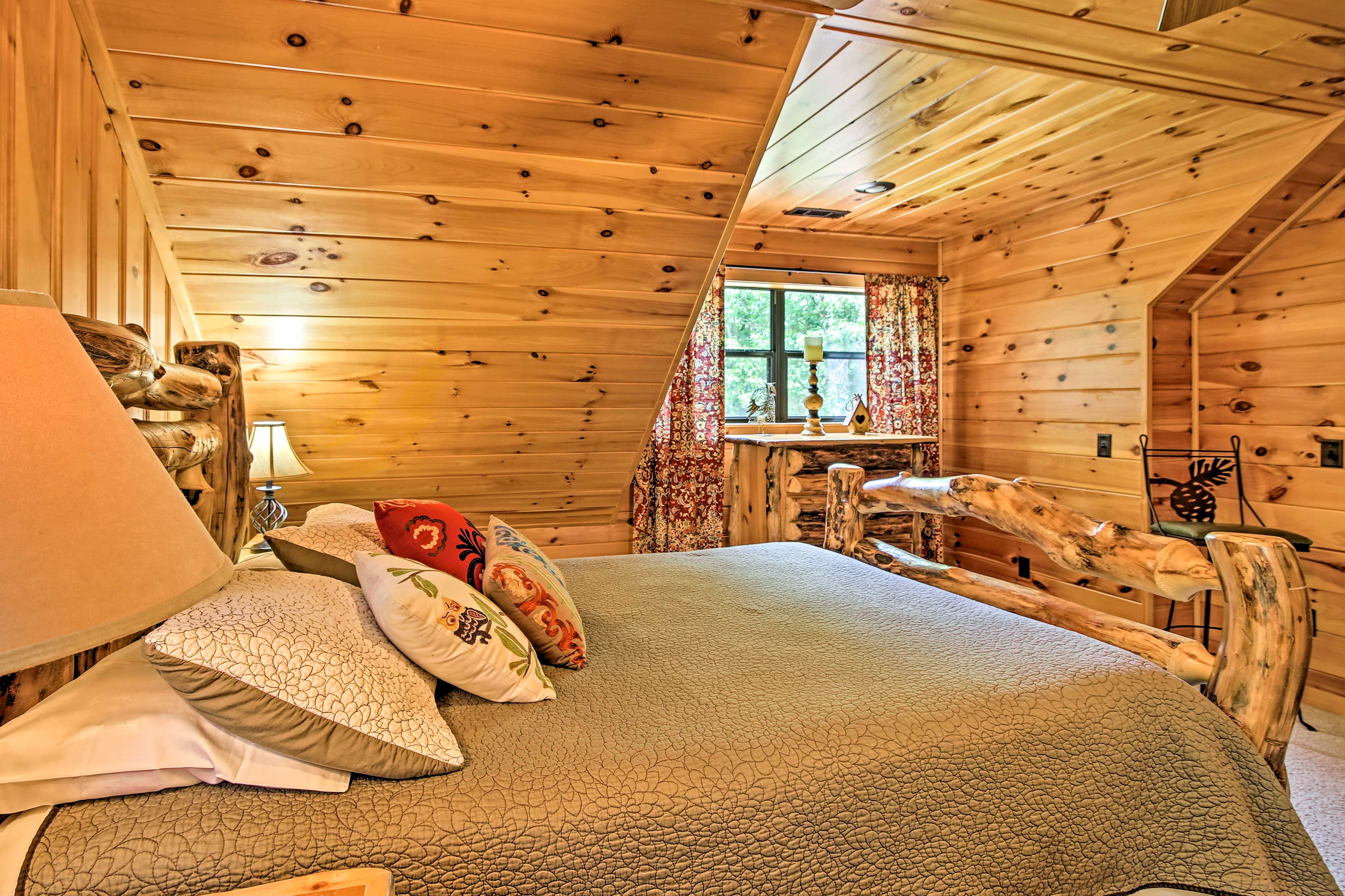 Bedroom 2 | Queen Bed | 2nd Floor