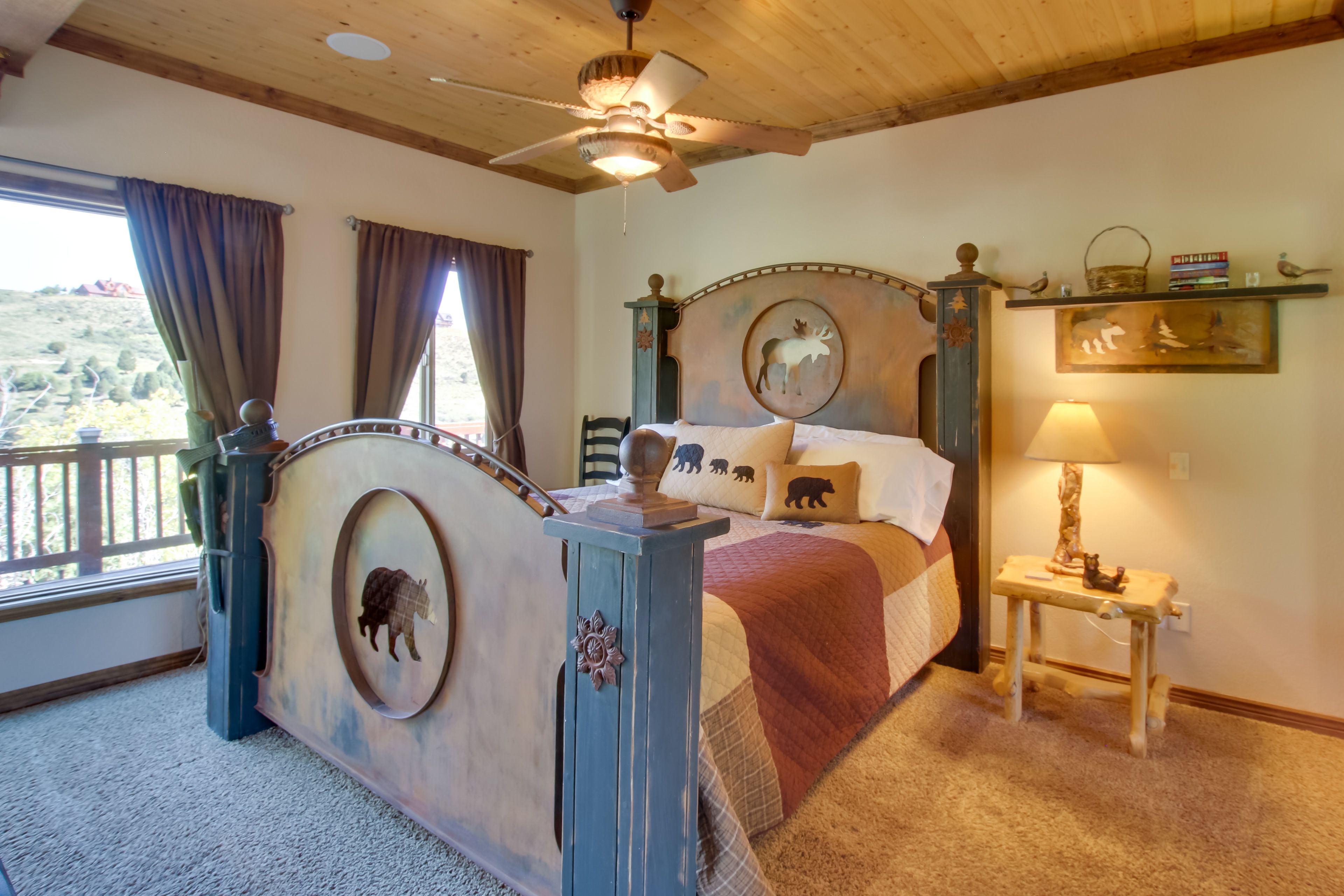 Bedroom 3 | Queen Bed