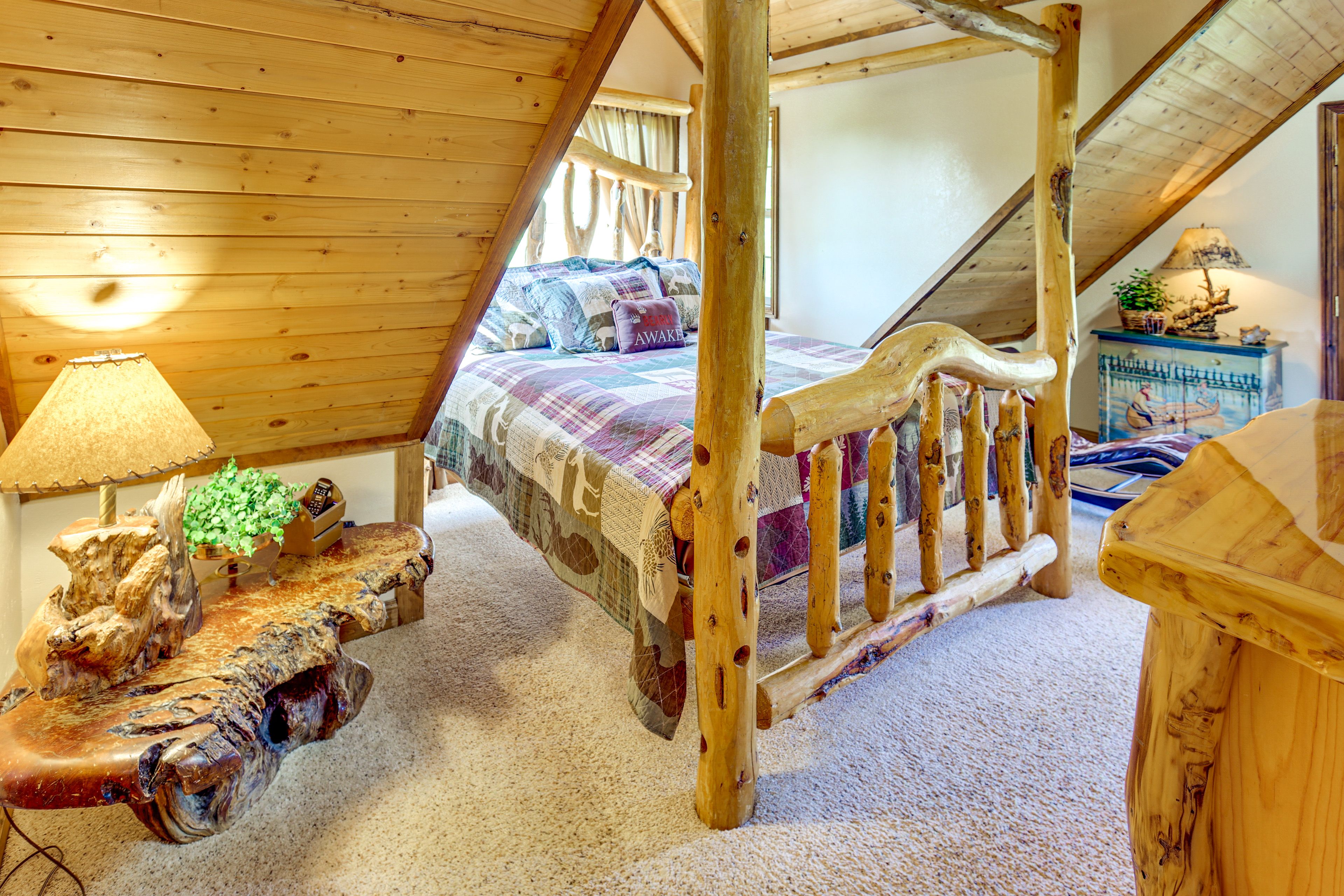 Bedroom 2 | King Bed