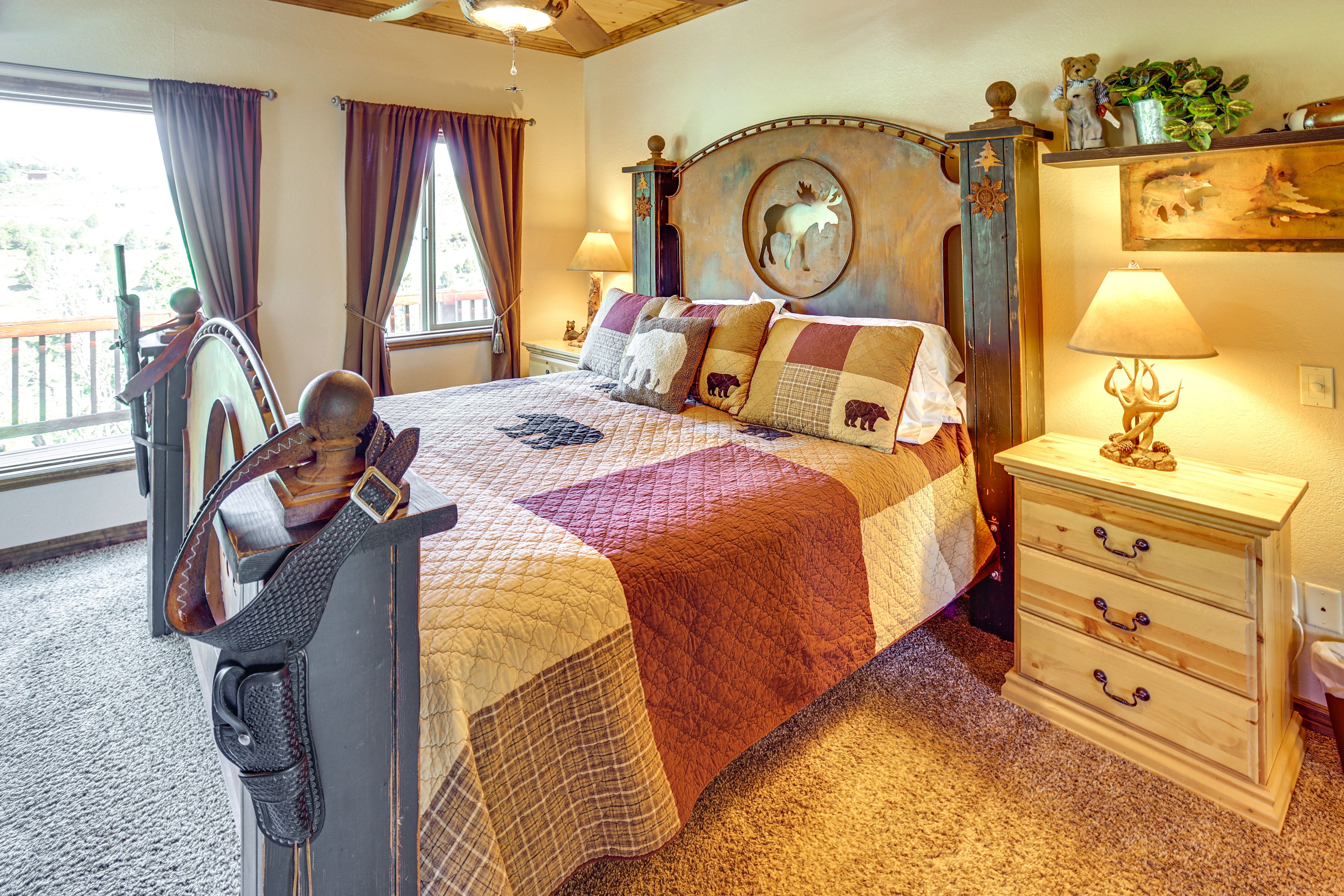 Bedroom 3 | Queen Bed