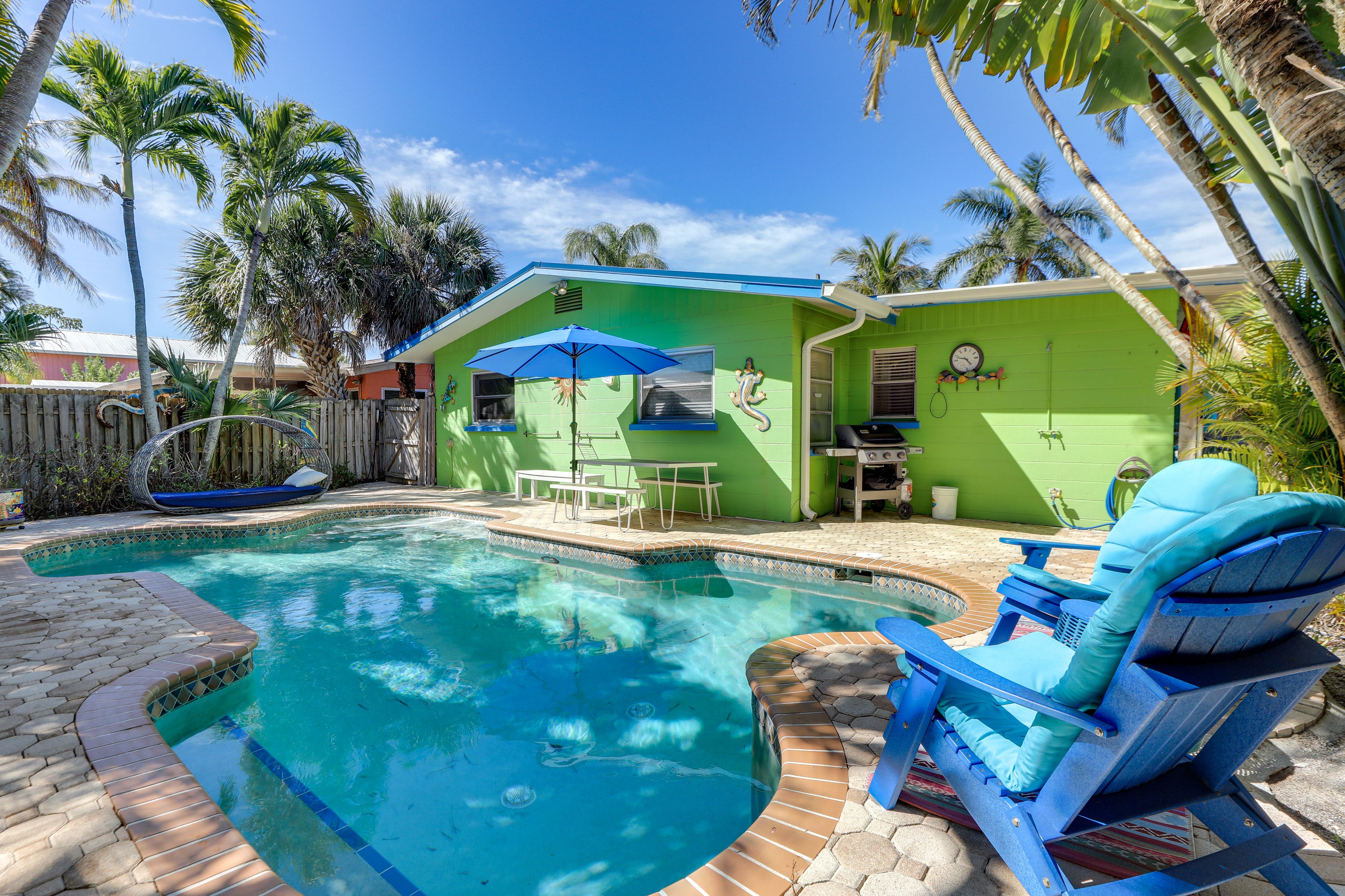 Bradenton Beach Vacation Rental | 2BR | 2BA | 1,200 Sq Ft | 1 Step Required
