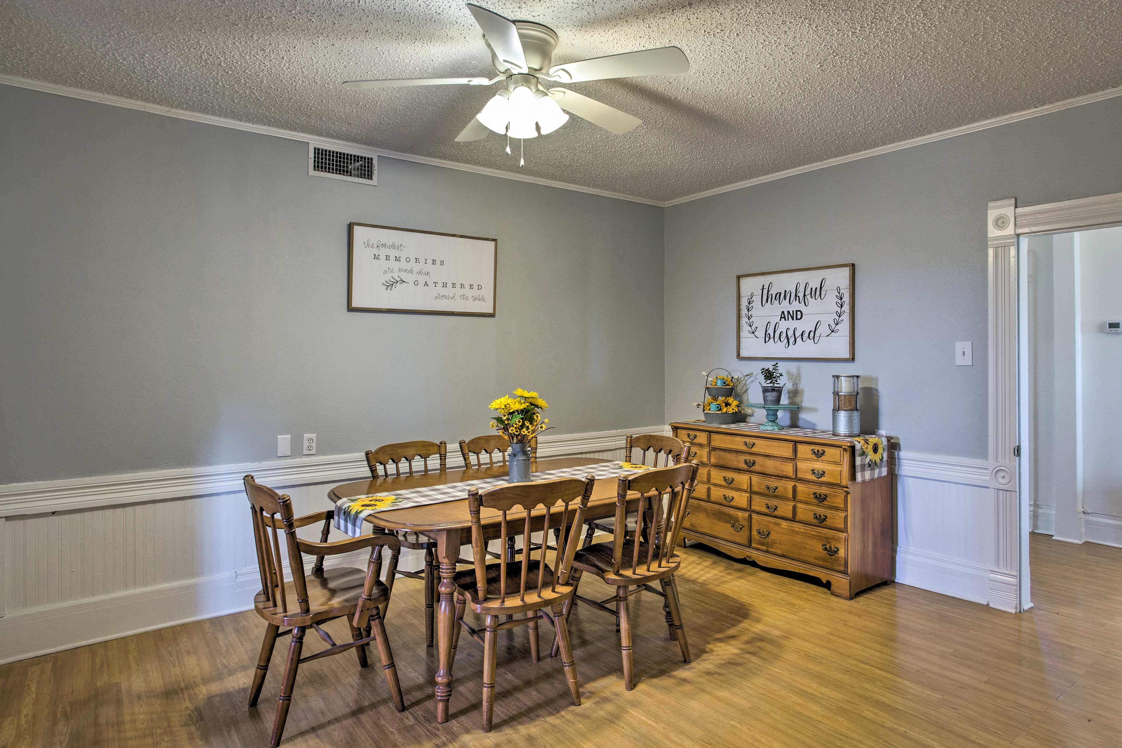 Dining Area | Dishware & Flatware