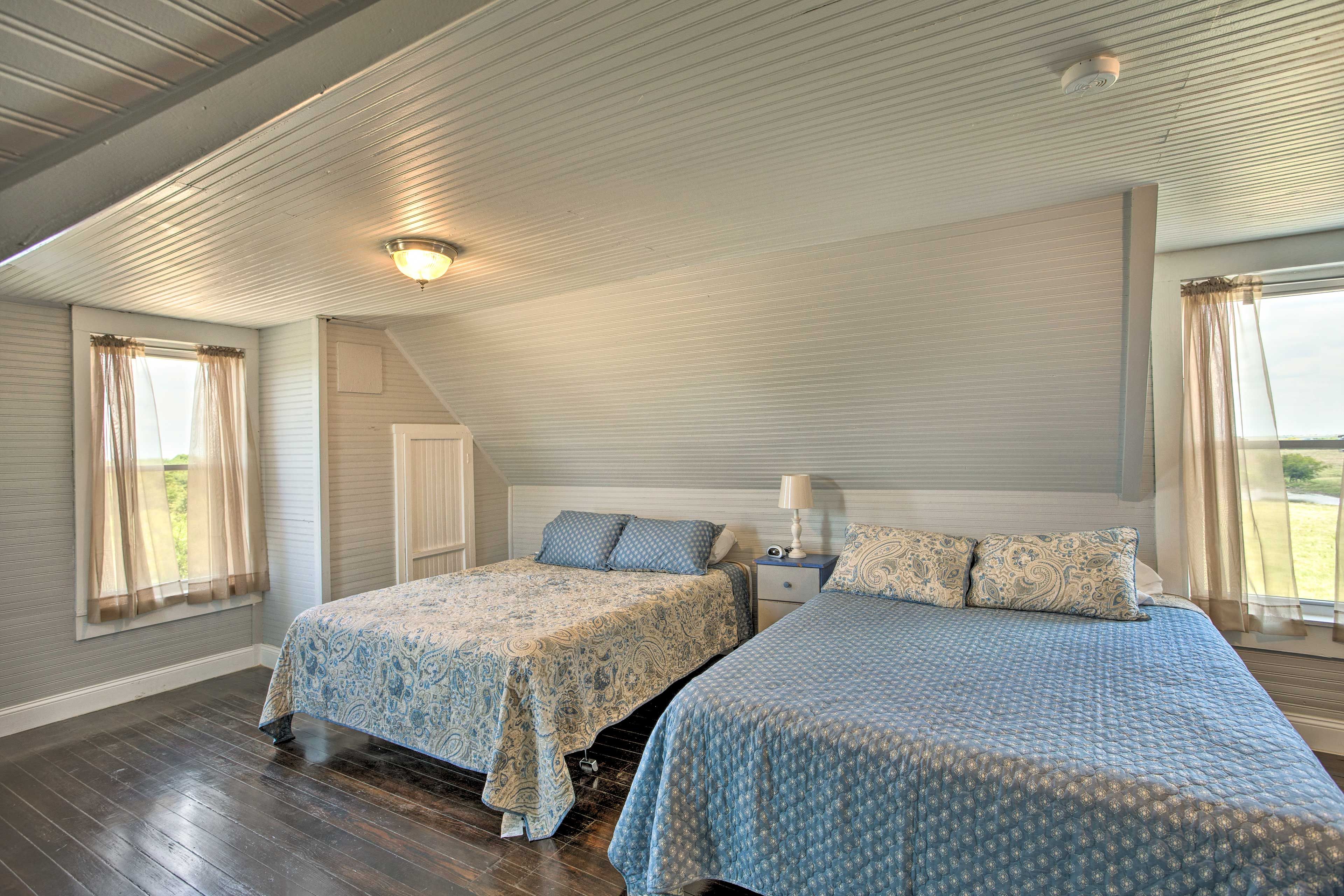 Bedroom 3 | 2 Queen Bed