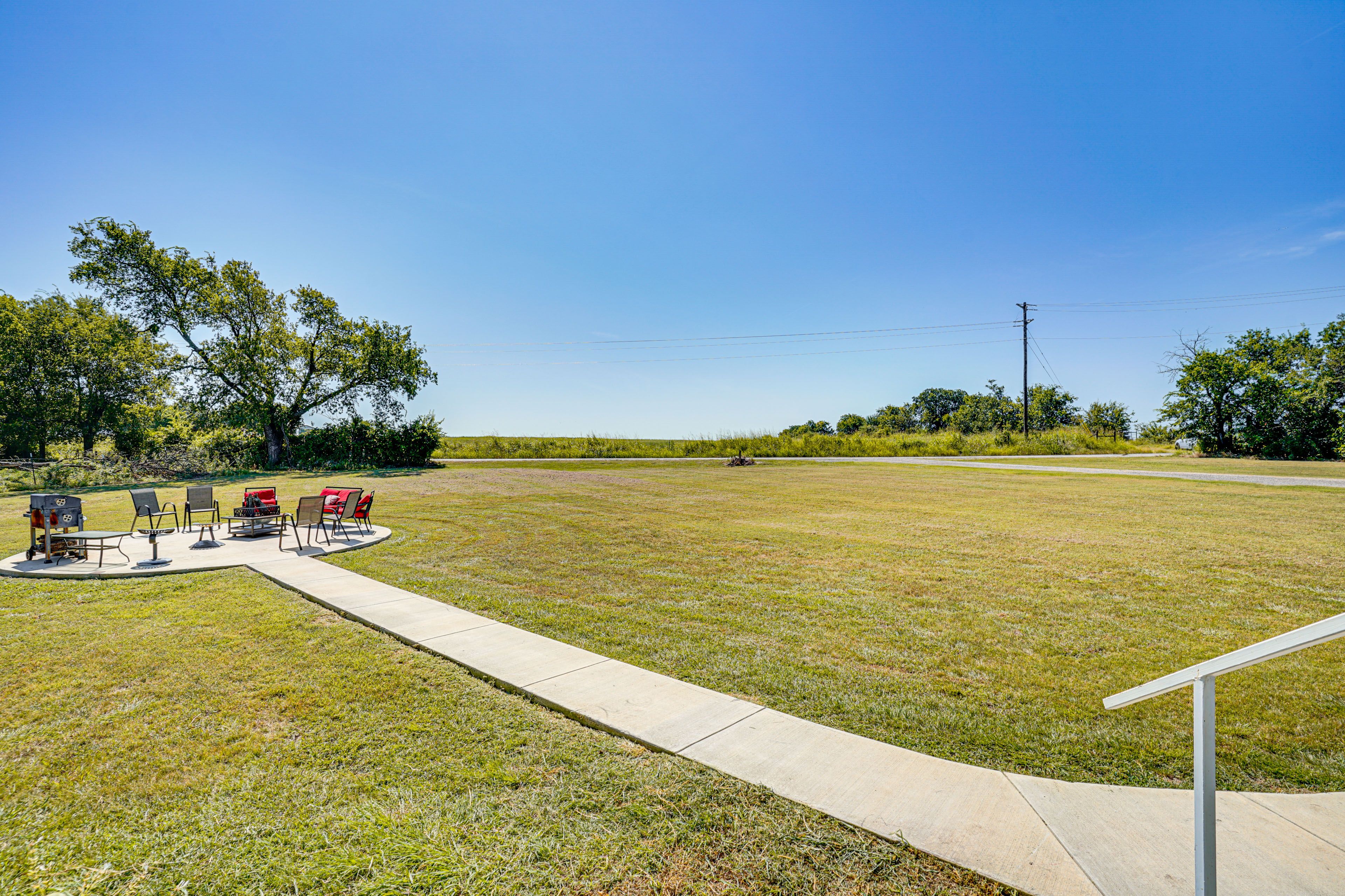 Yard | Charcoal Grill | Fire Pit
