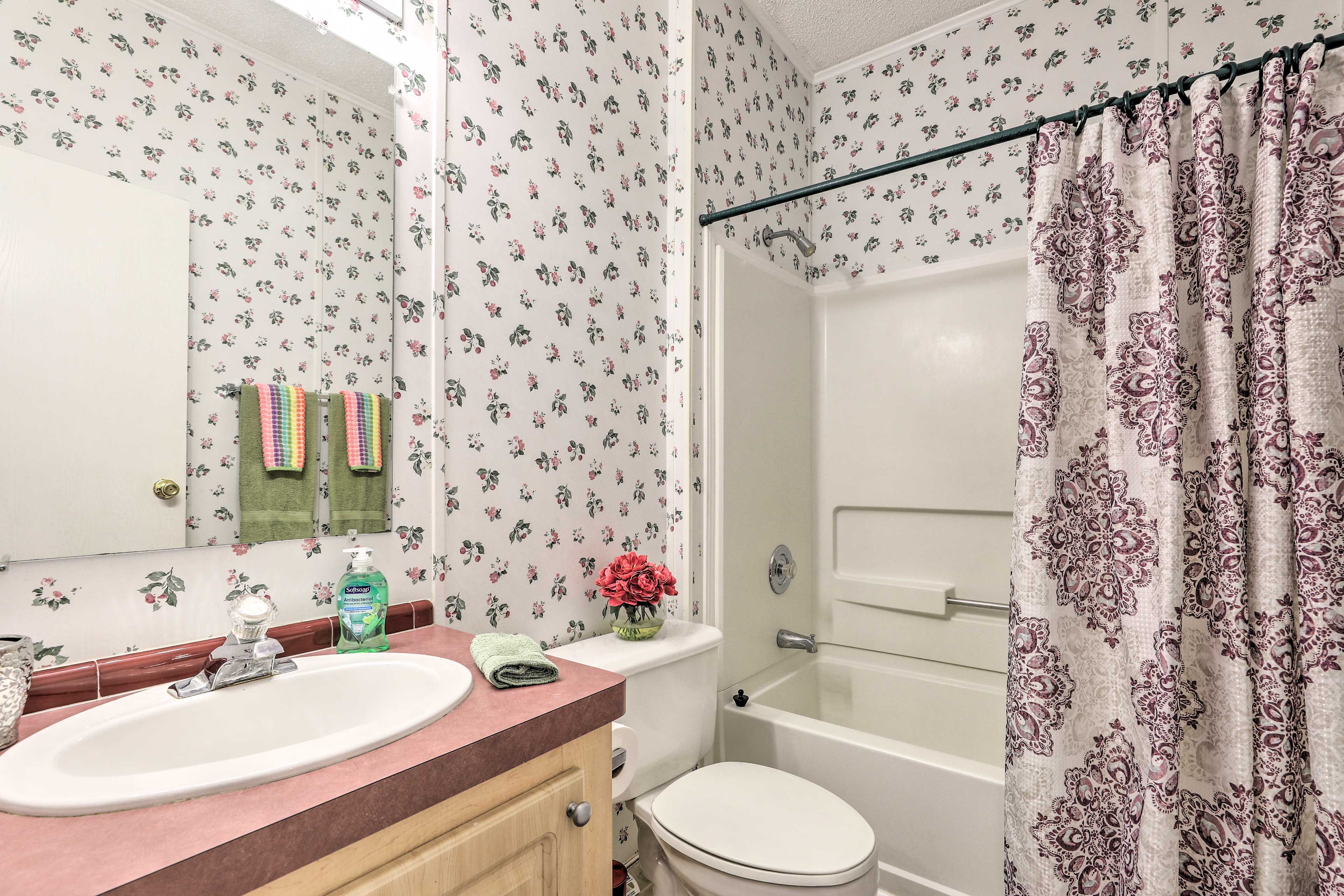 Full Bathroom | Hair Dryer