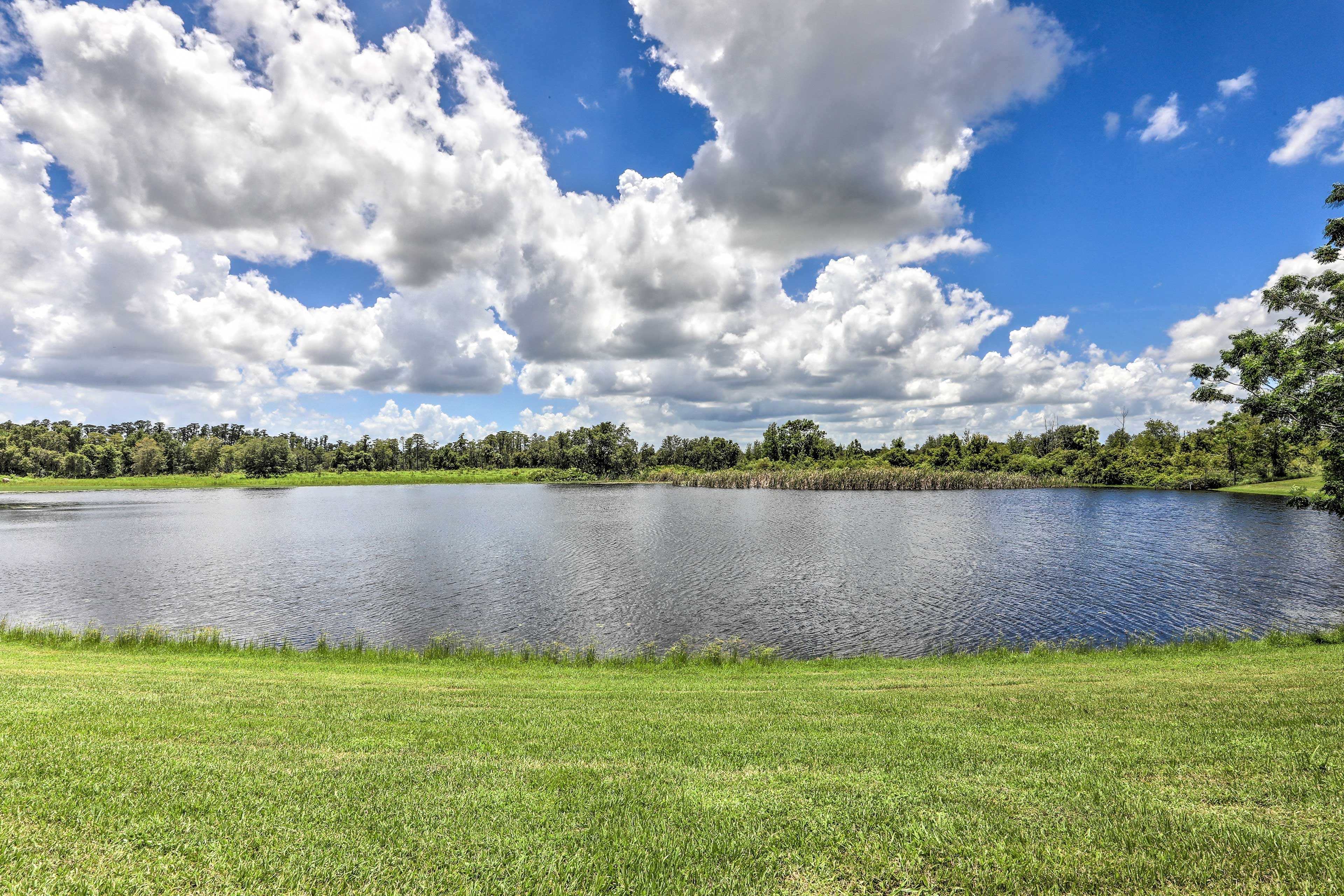 Vista del Lago | Community Amenities | Lake