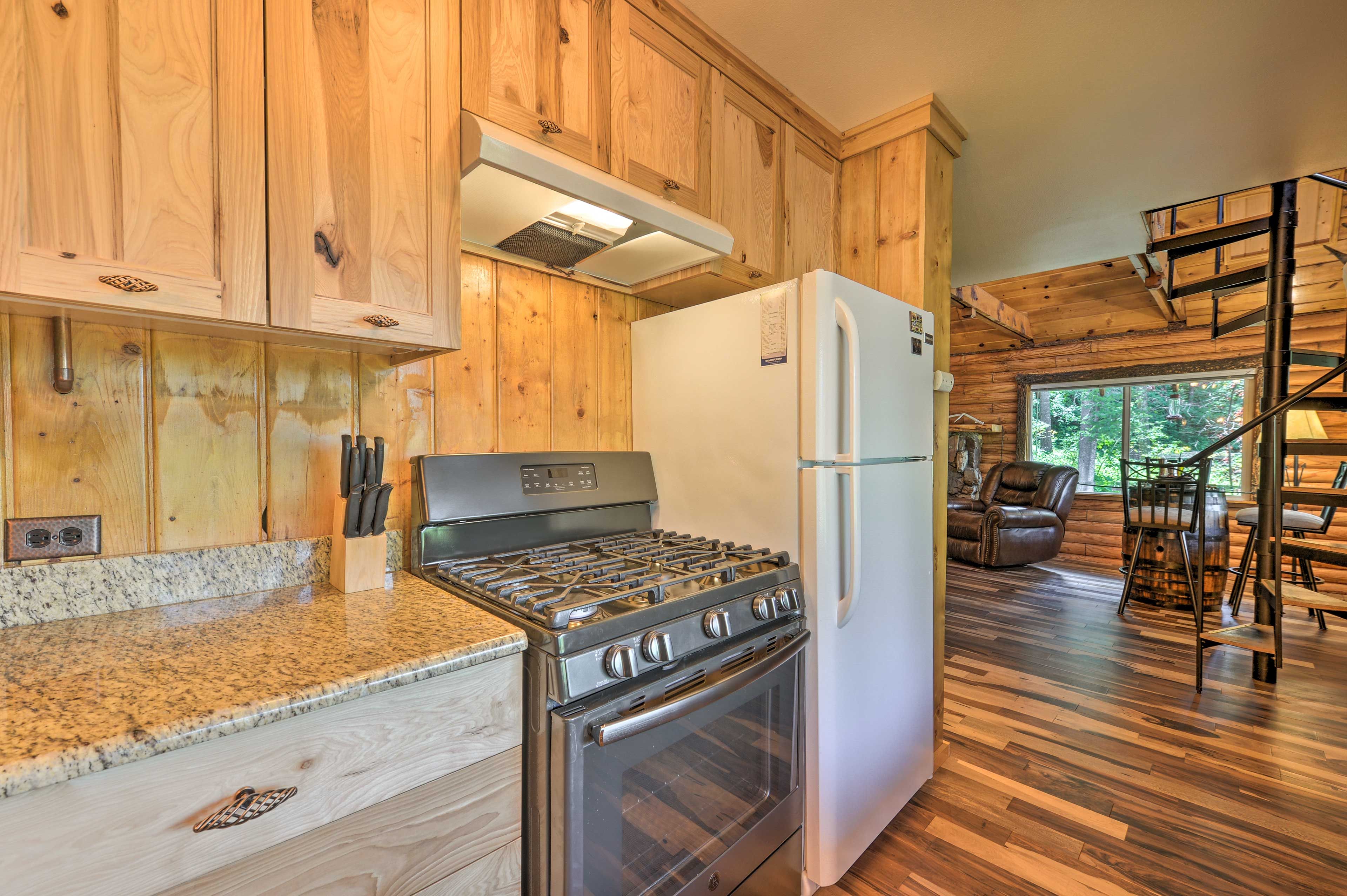 Well-Equipped Kitchen | Dishware & Glassware