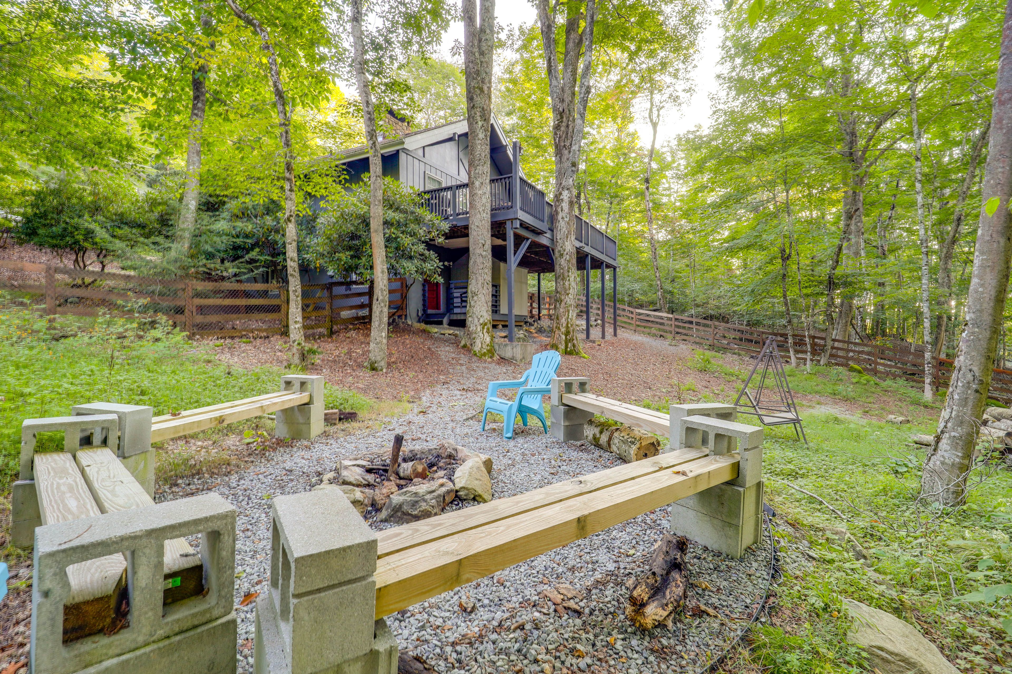Beech Mountain Vacation Rental | 4BR | 3BA | 2,020 Sq Ft | Stairs Required