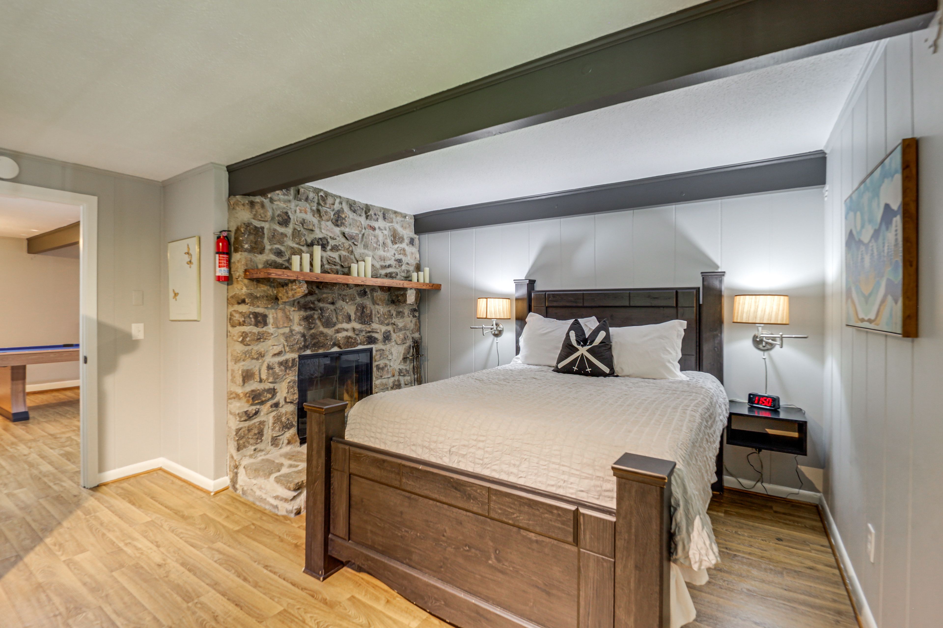 Bedroom 3 | Queen Bed | Fireplace | Lower Level