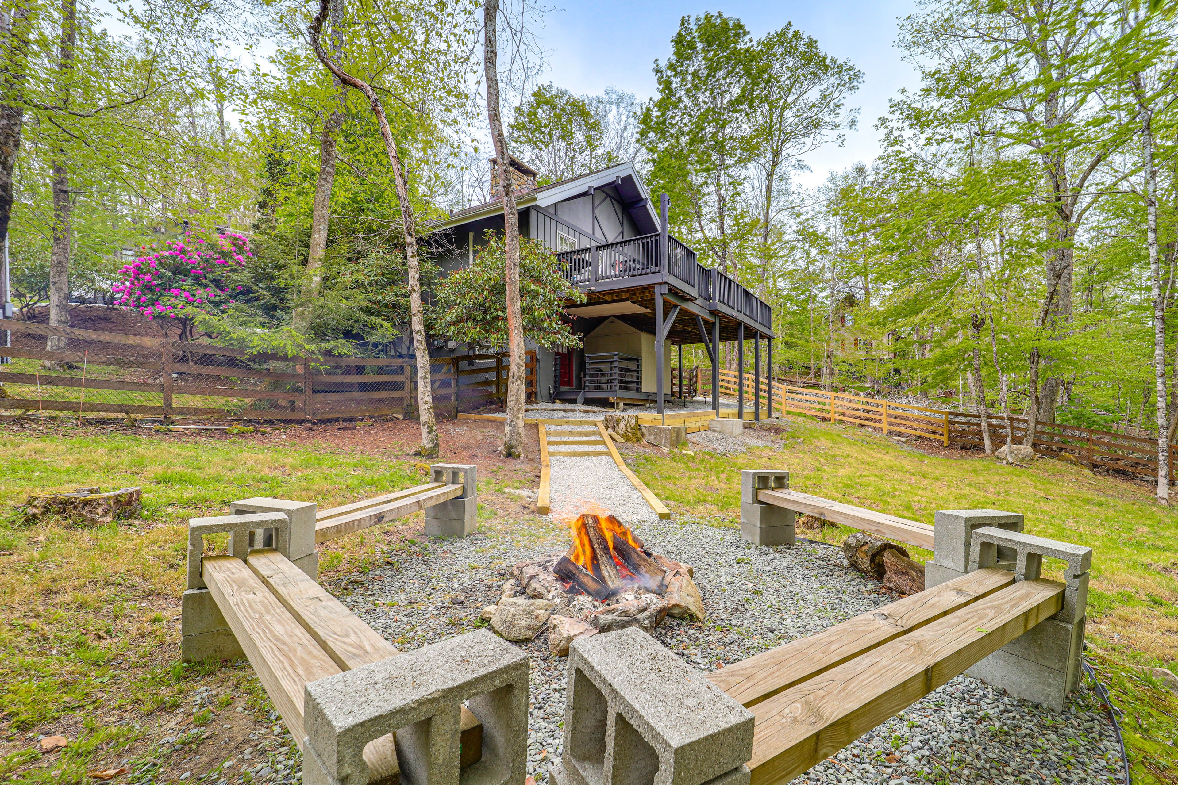 Beech Mountain Vacation Rental | 4BR | 3BA | 2,020 Sq Ft