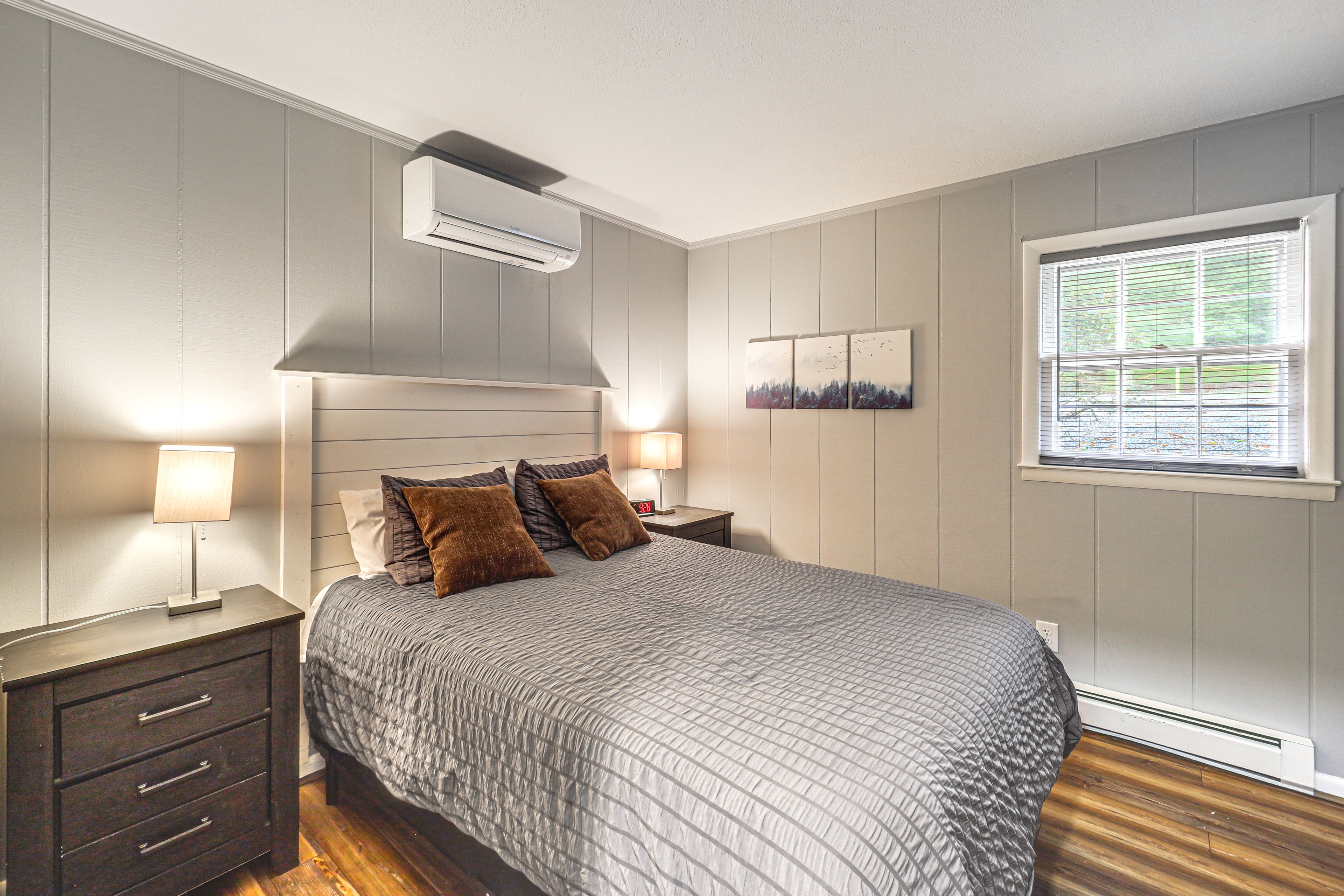 Bedroom 2 | Queen Bed | Main Level