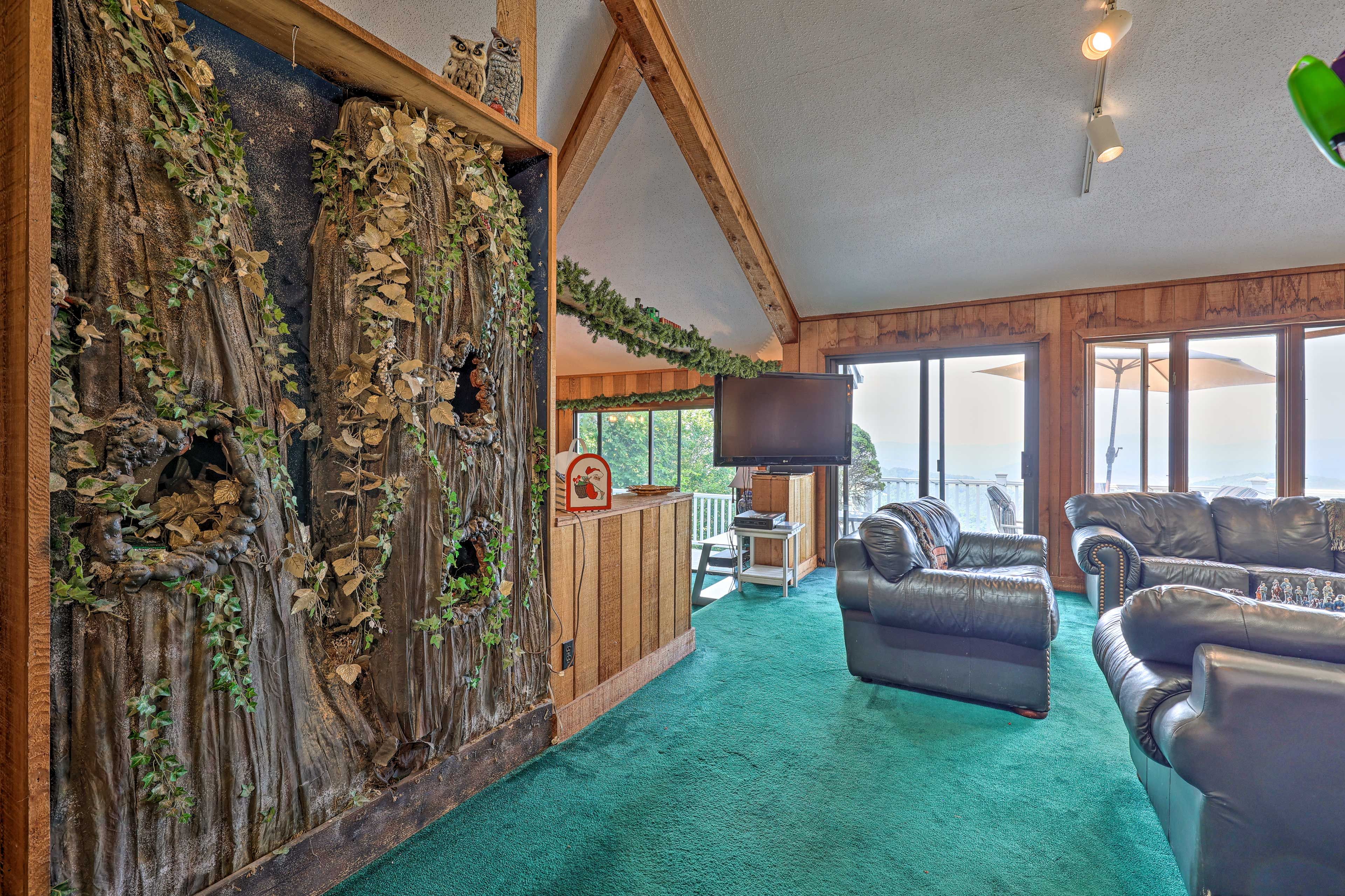 Living Room | Cable TV