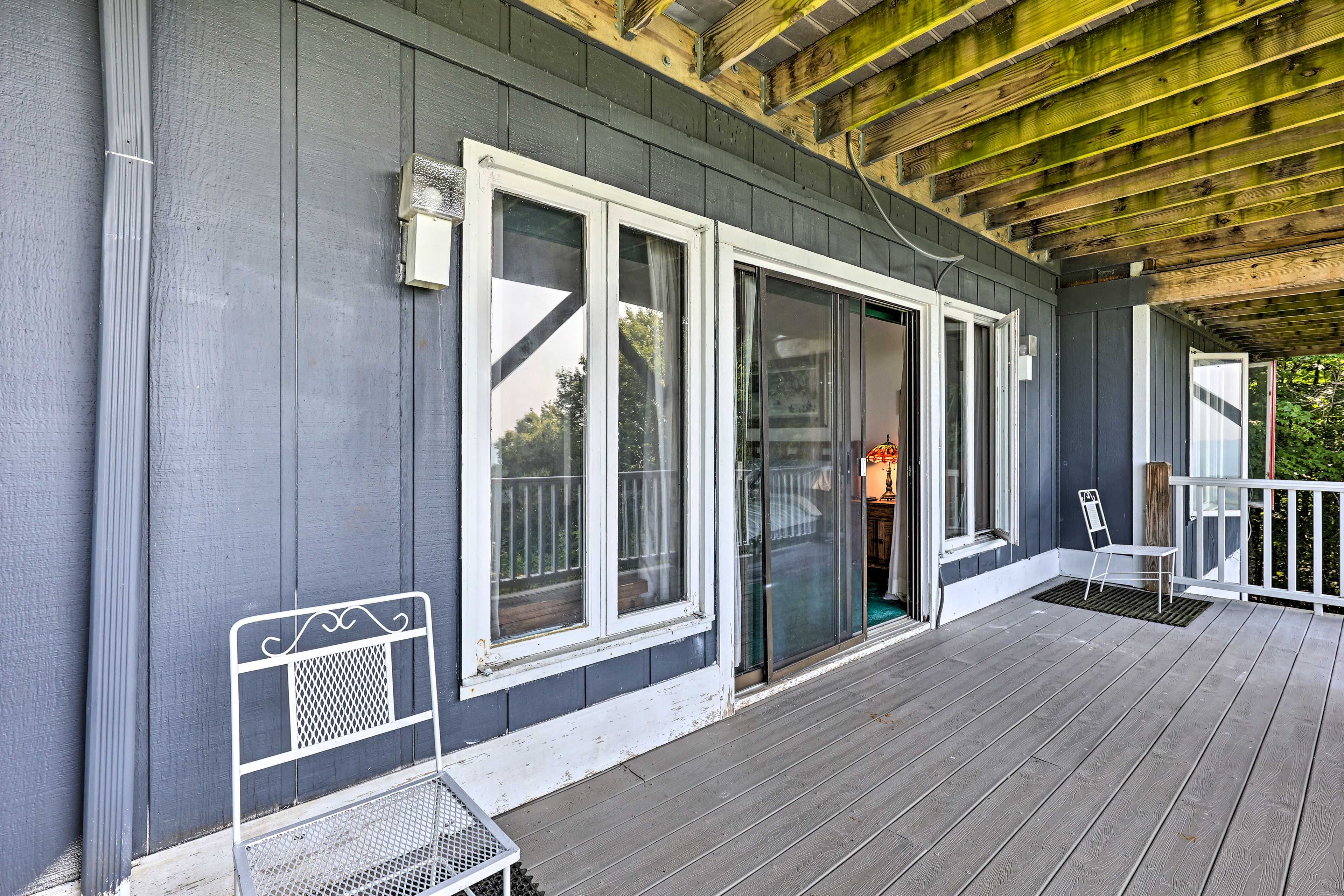 Bedroom 1 | Private Deck