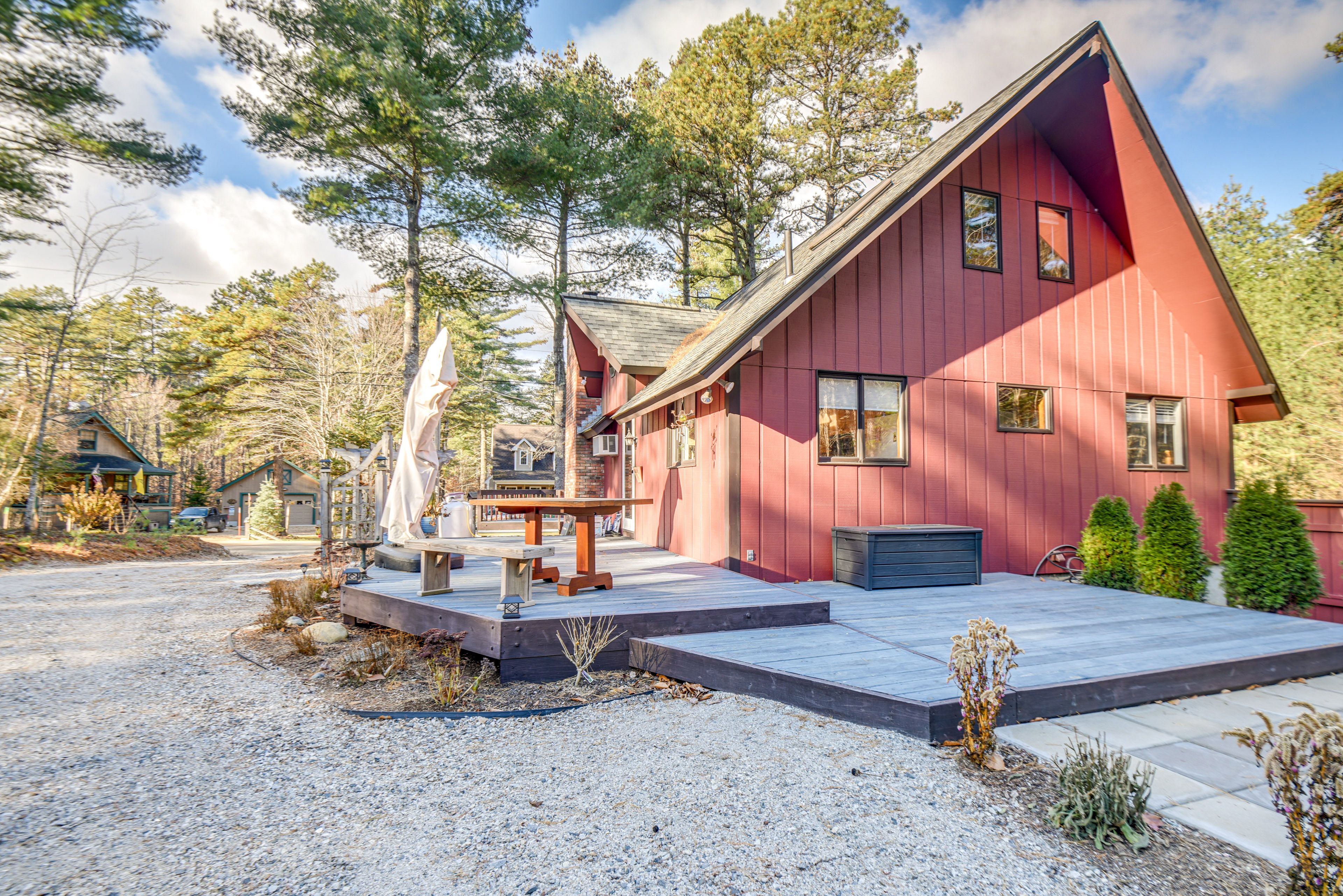 Home Exterior | Fire Pit | Gas Grill