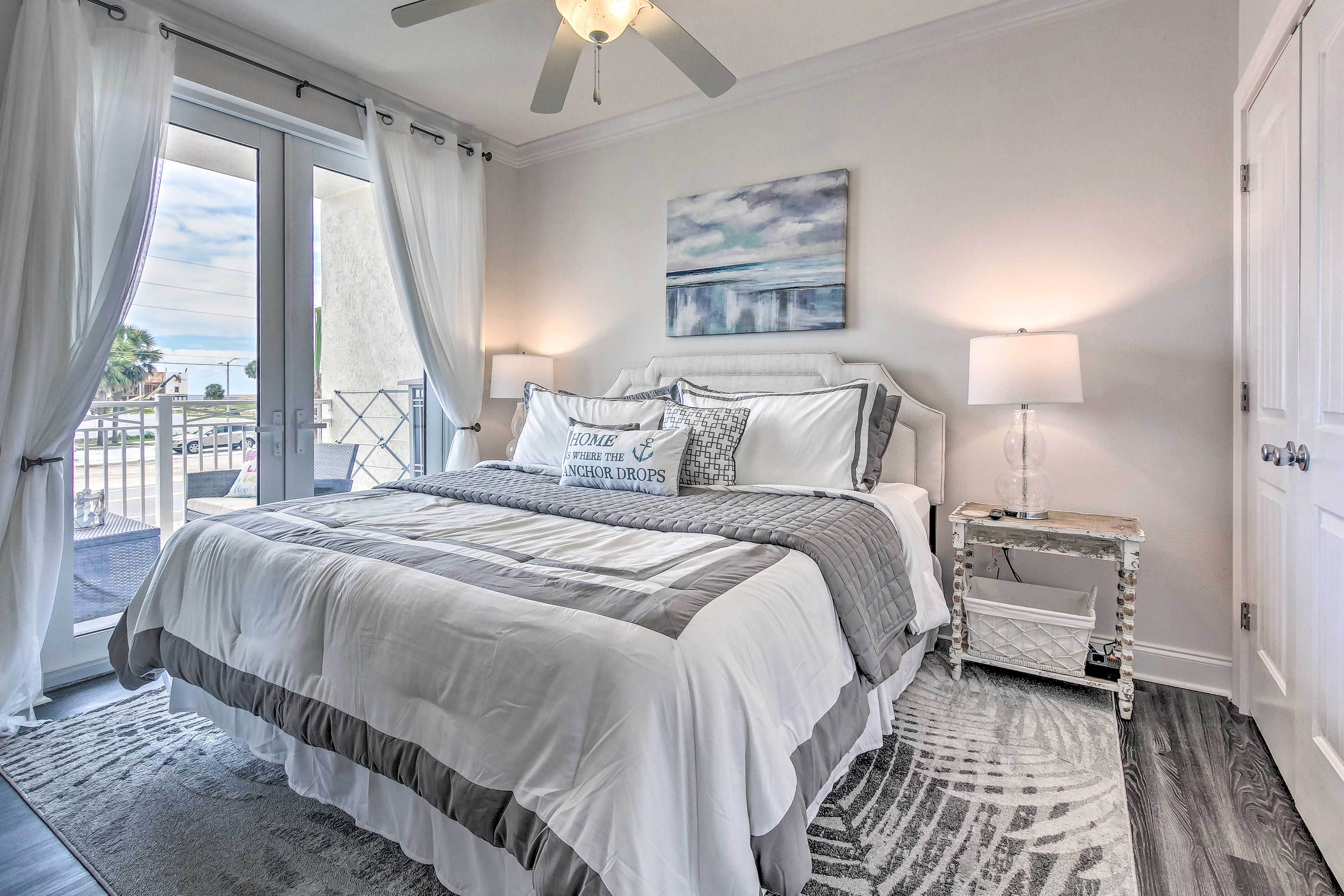 Bedroom 1 | King Bed | Linens Provided