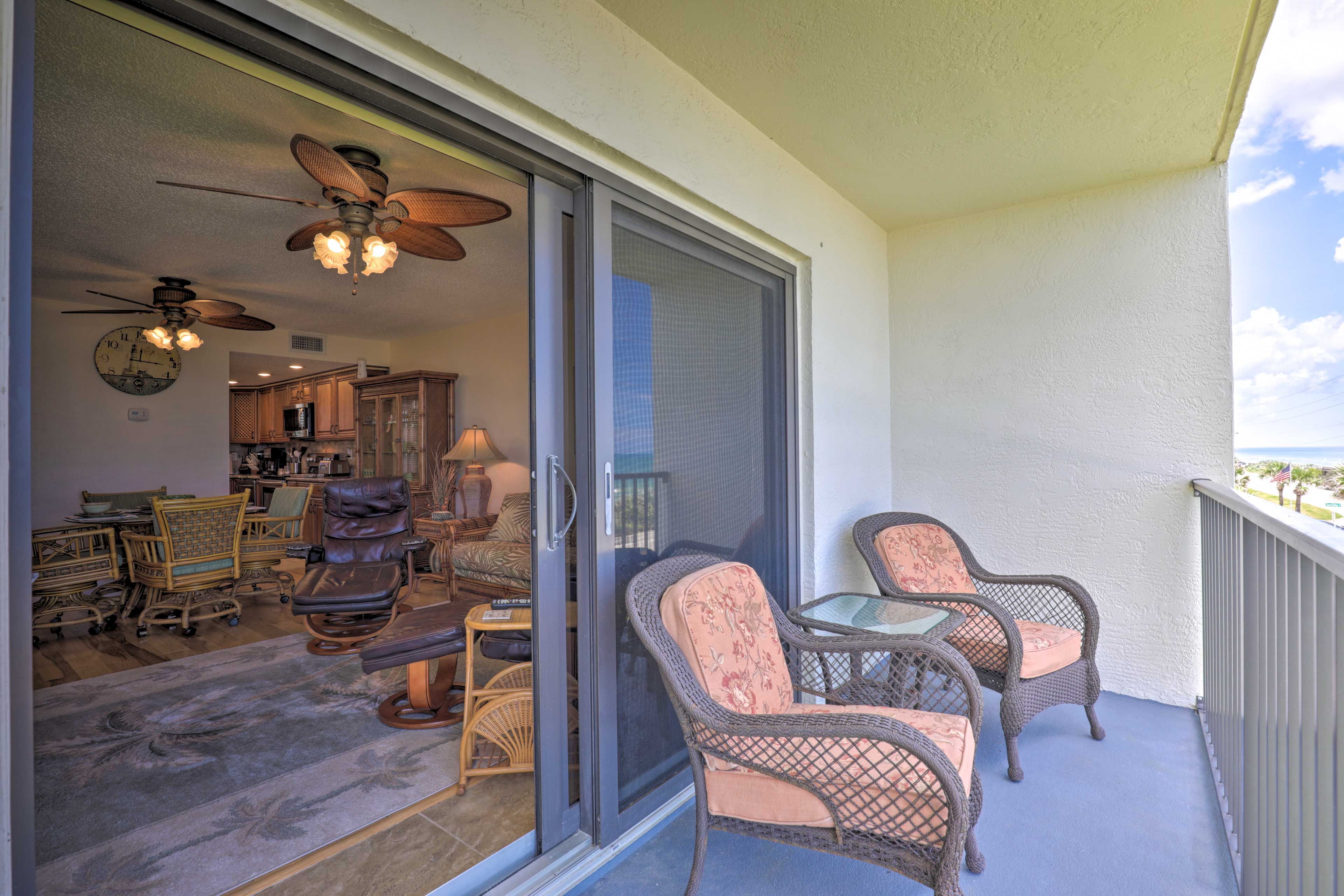 Enjoy a balmy ocean breeze out on the lanai.