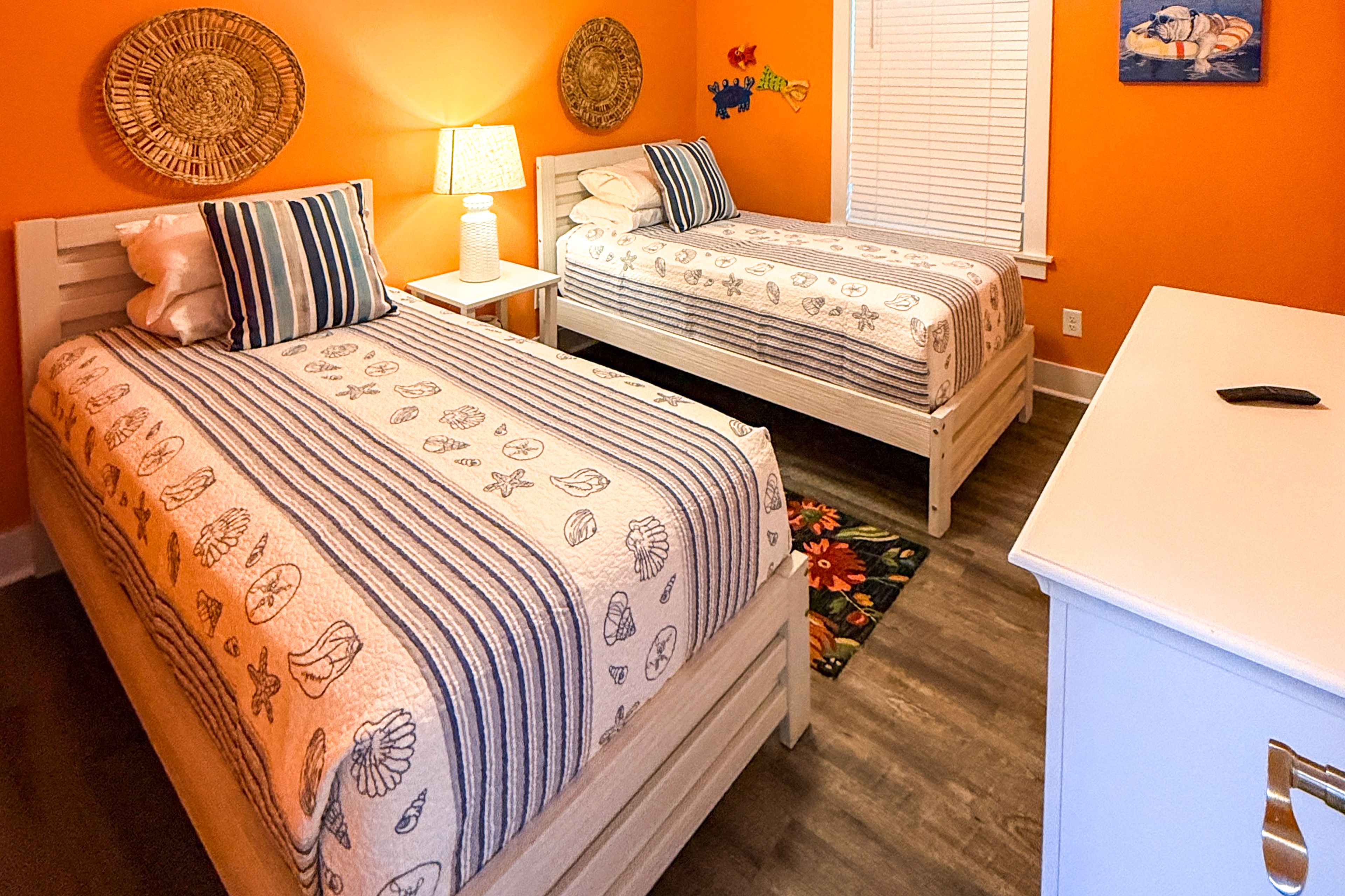 Bedroom 2 | 2 Twin Beds