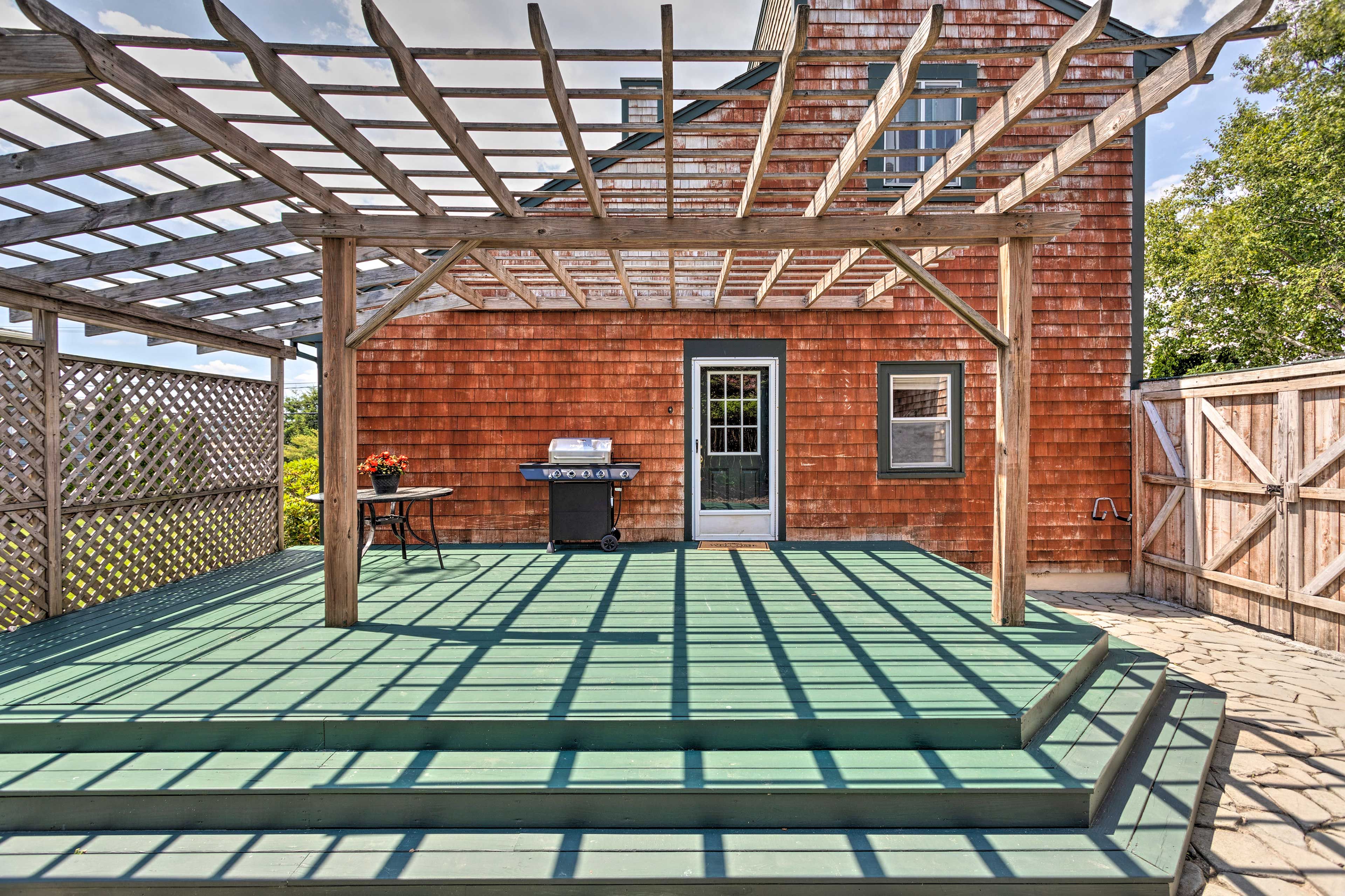 Exterior | Outdoor Area | Gas Grill