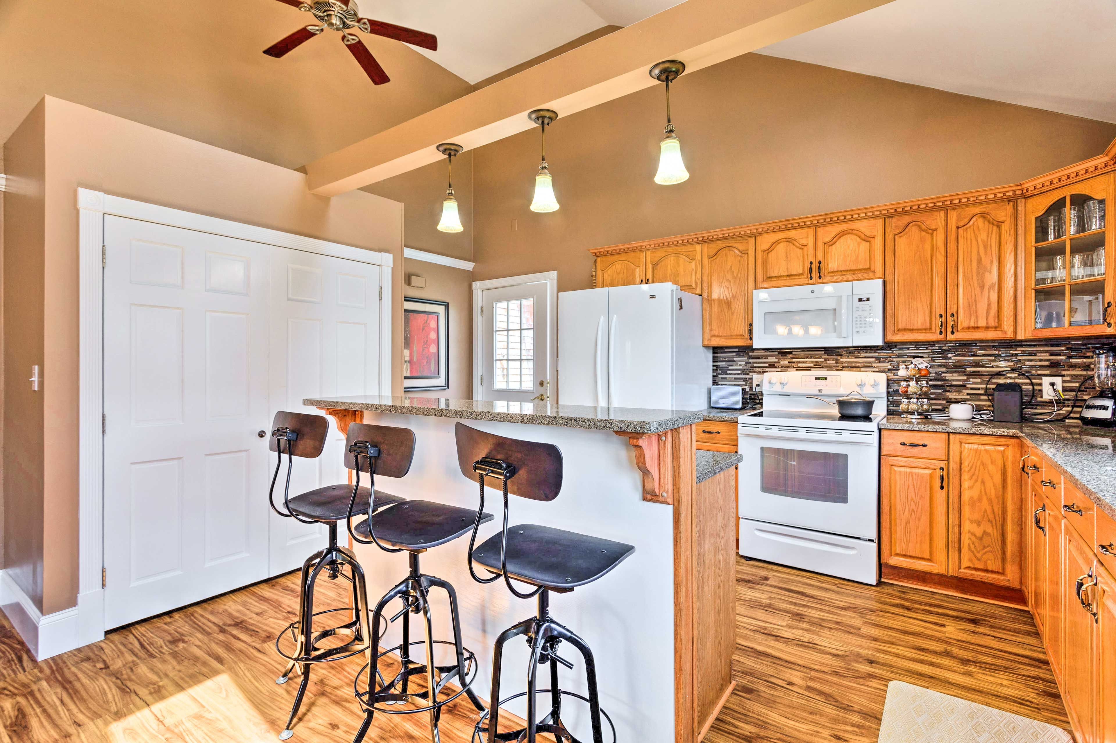 Kitchen | High-Top Breakfast Bar | Cooking Basics