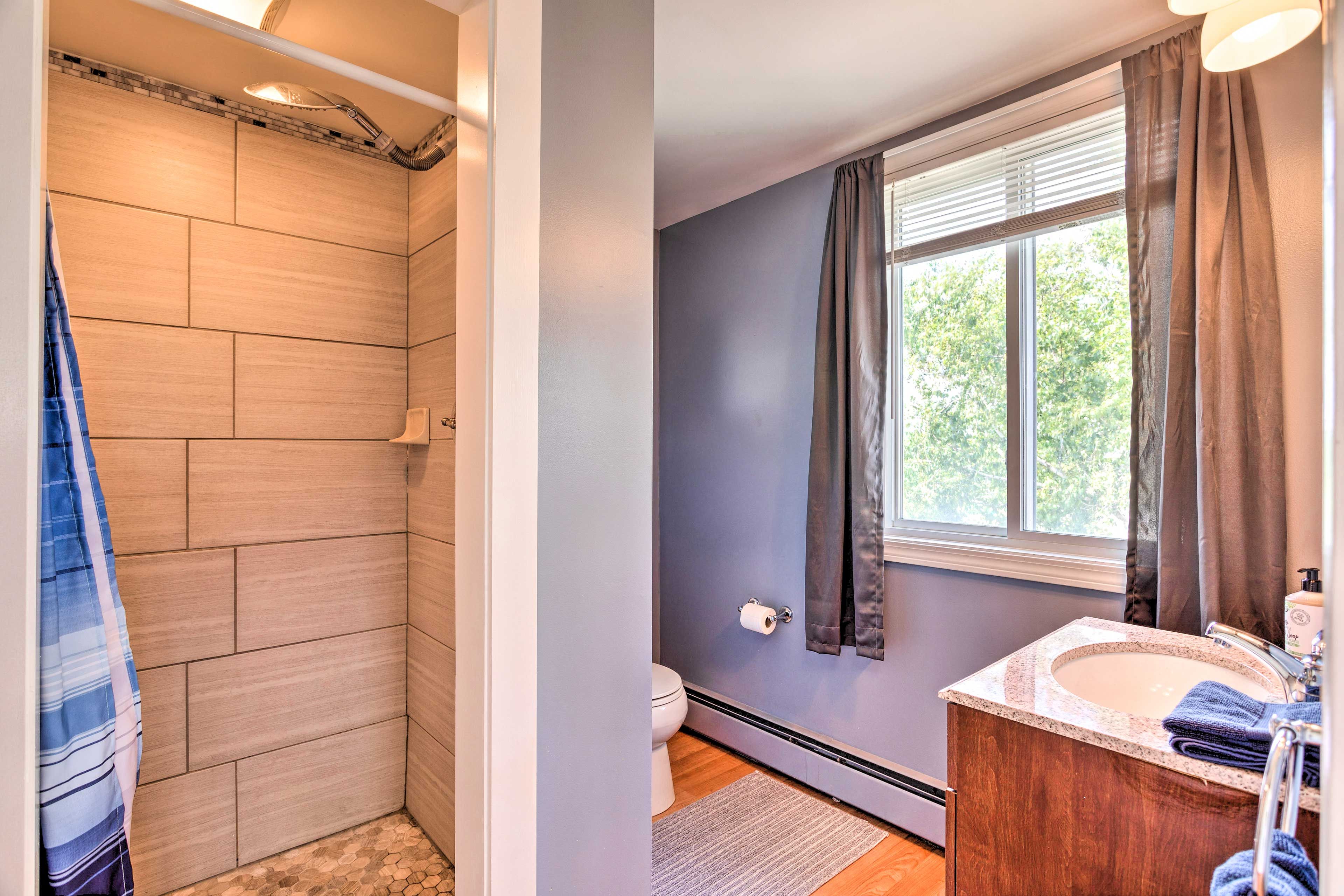 Full Bathroom