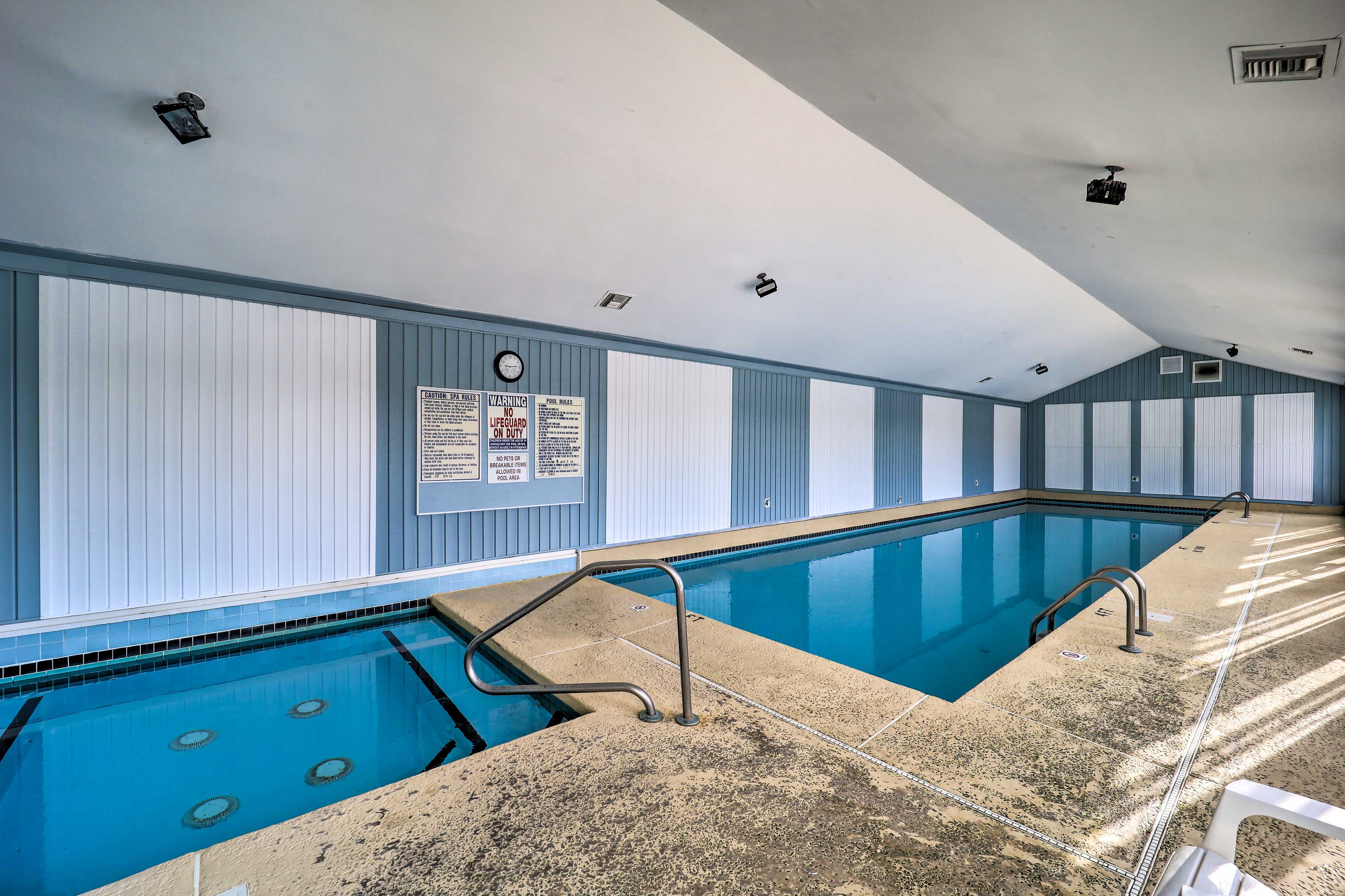 Resort Amenities | Indoor Pool & Hot Tub