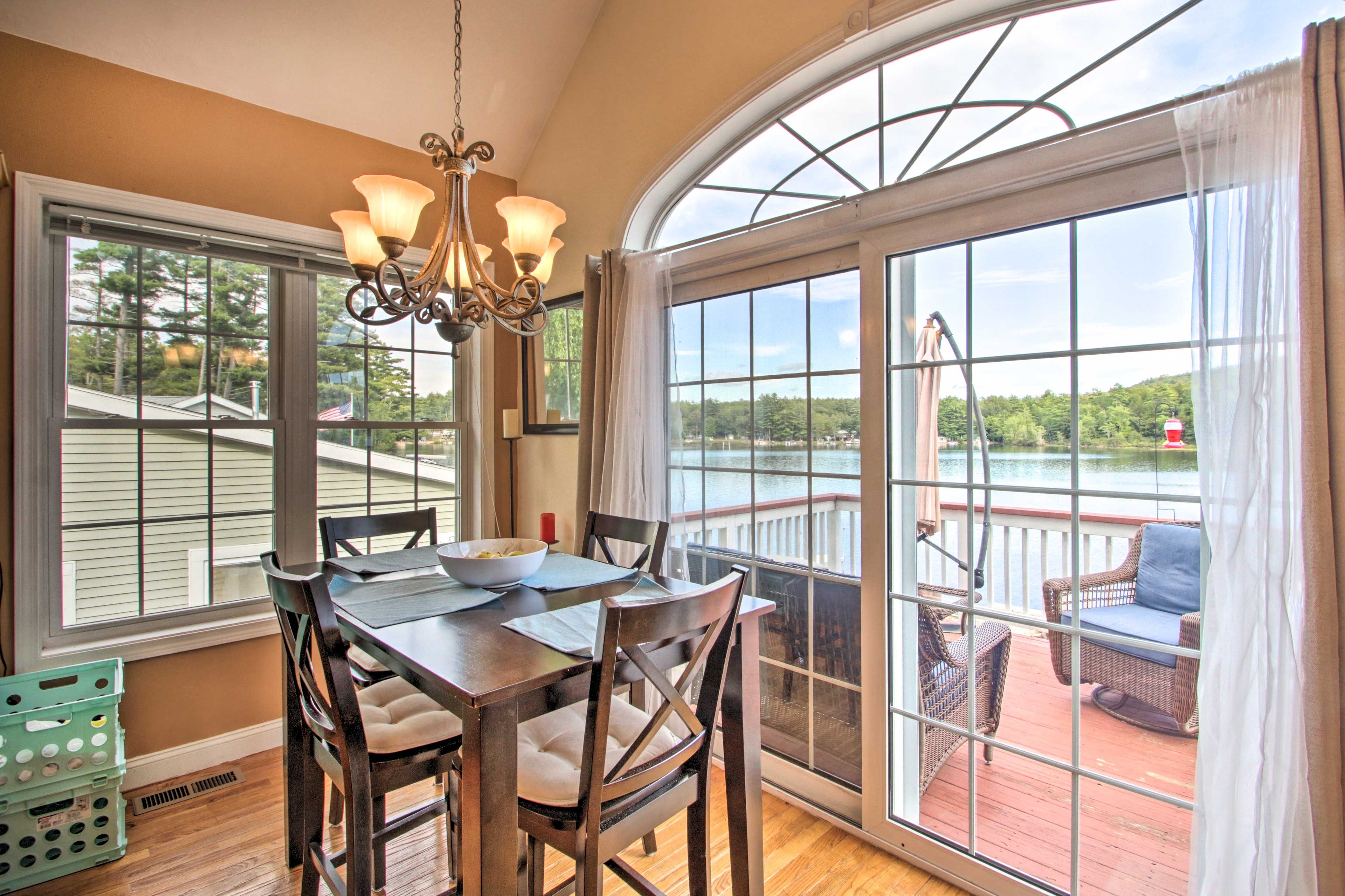 Dining Area | Dining Table | Dishware/Flatware
