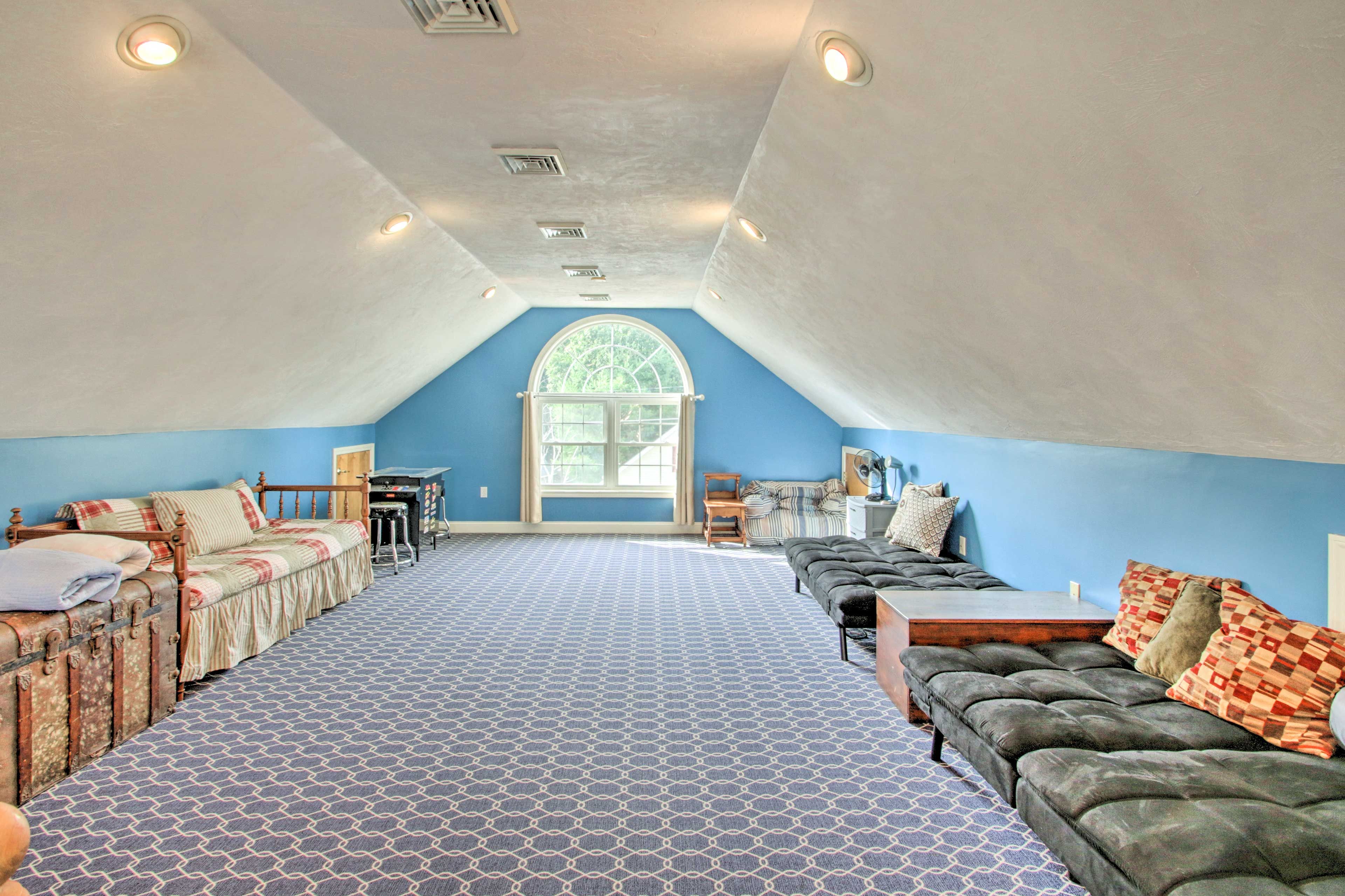 Loft | 3 Sleeper Sofas