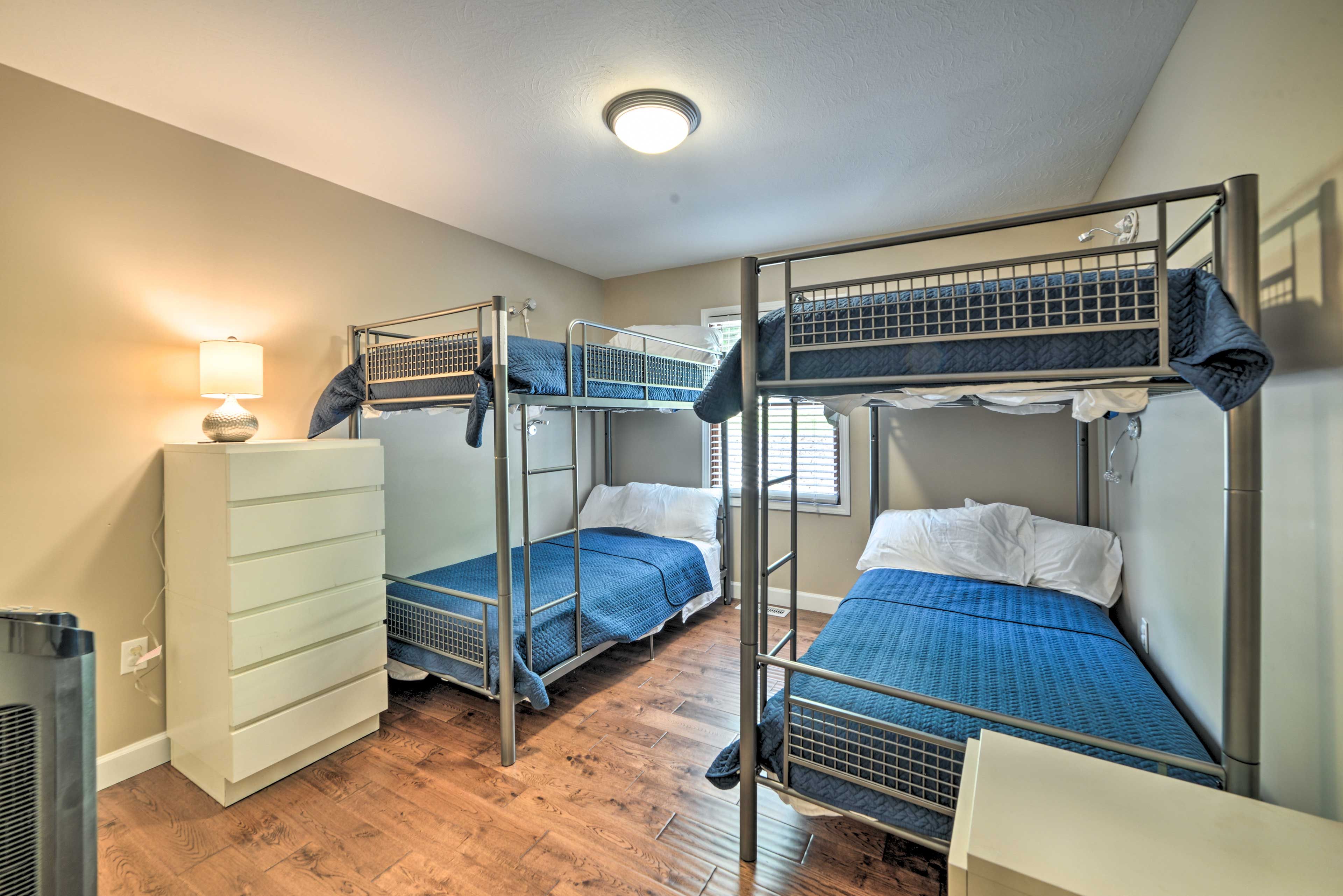 Bunkroom | 2 Twin Bunk Beds | Outlet Covers Provided