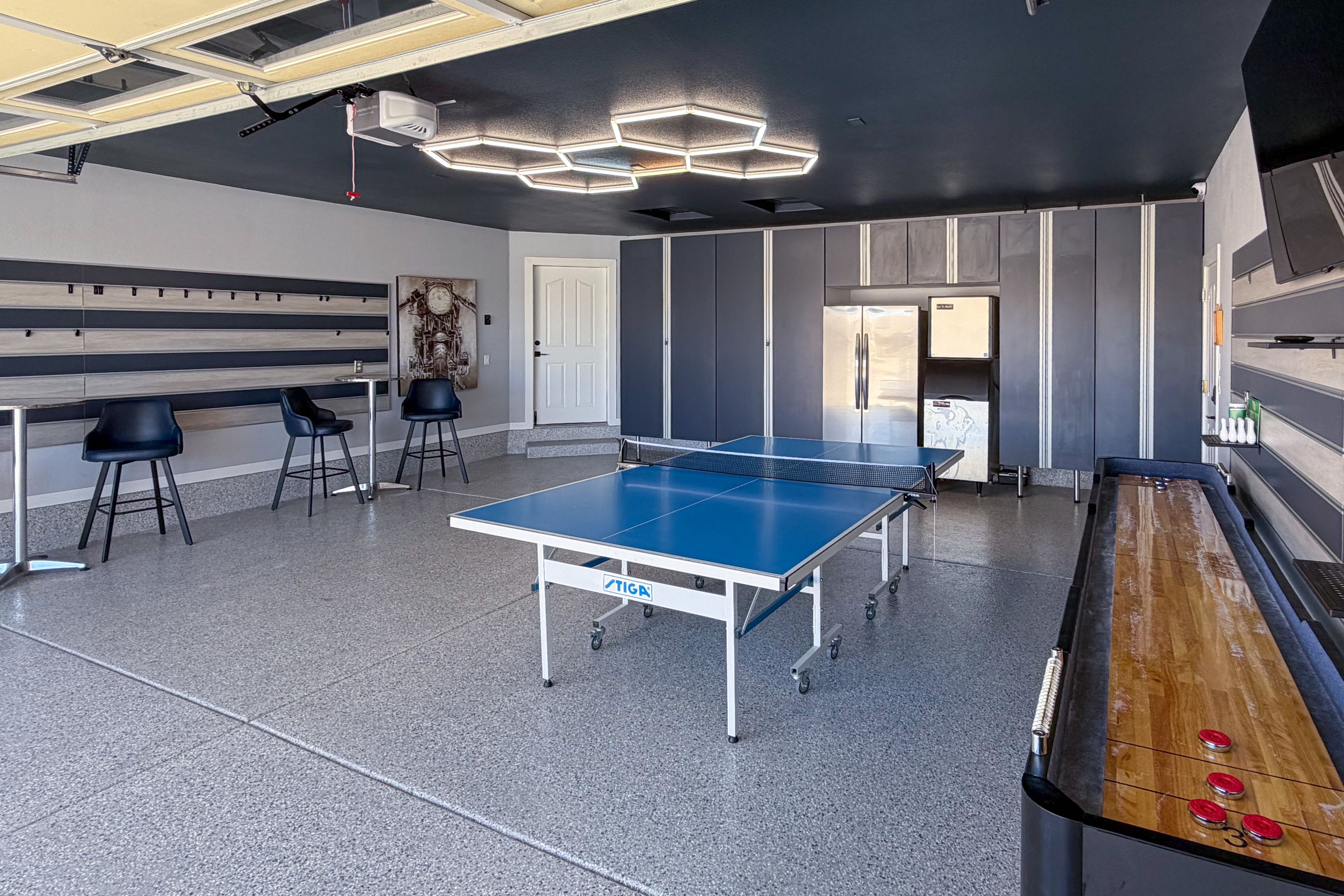 Game Room (Garage)