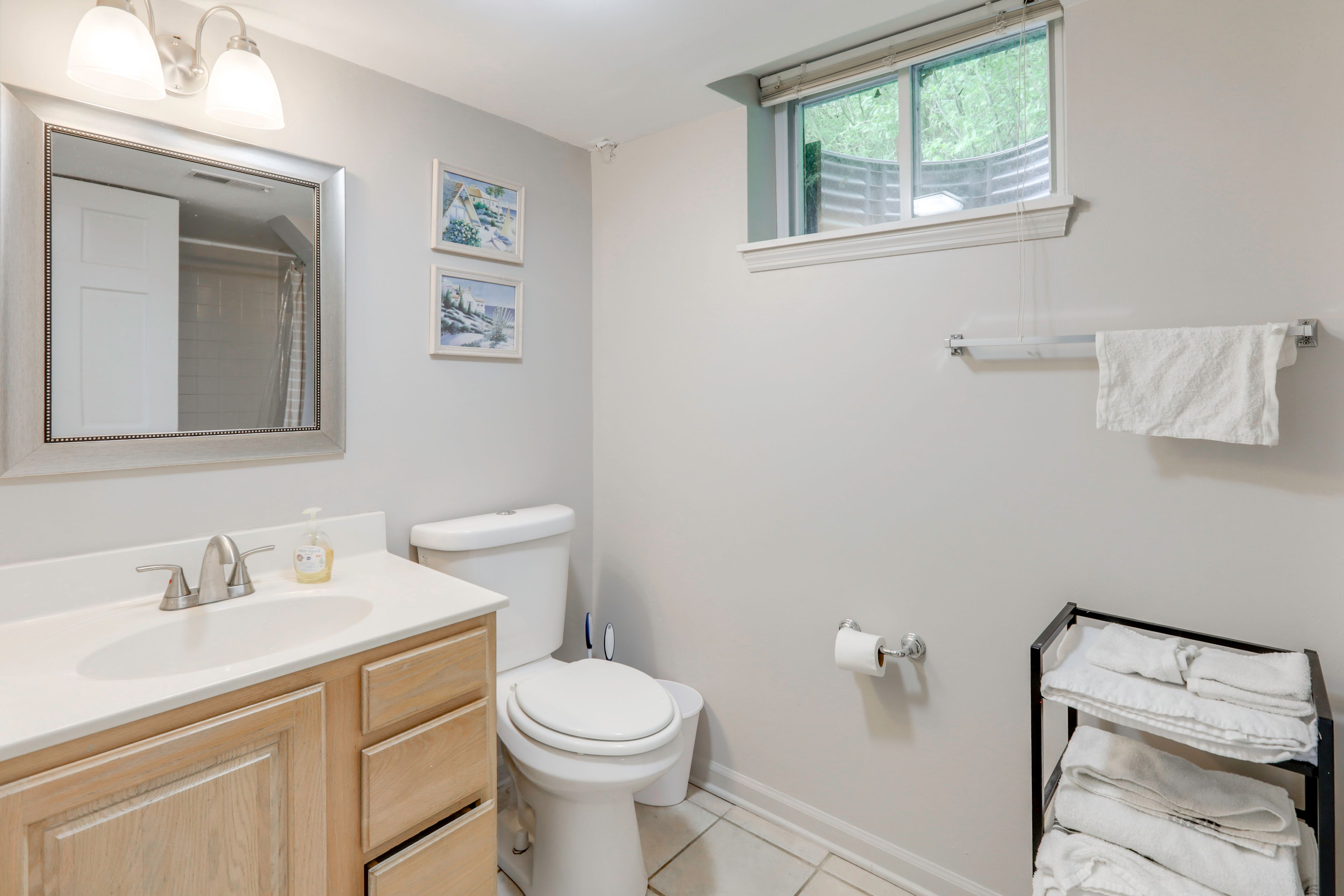 Bathroom | Bathtub/Shower