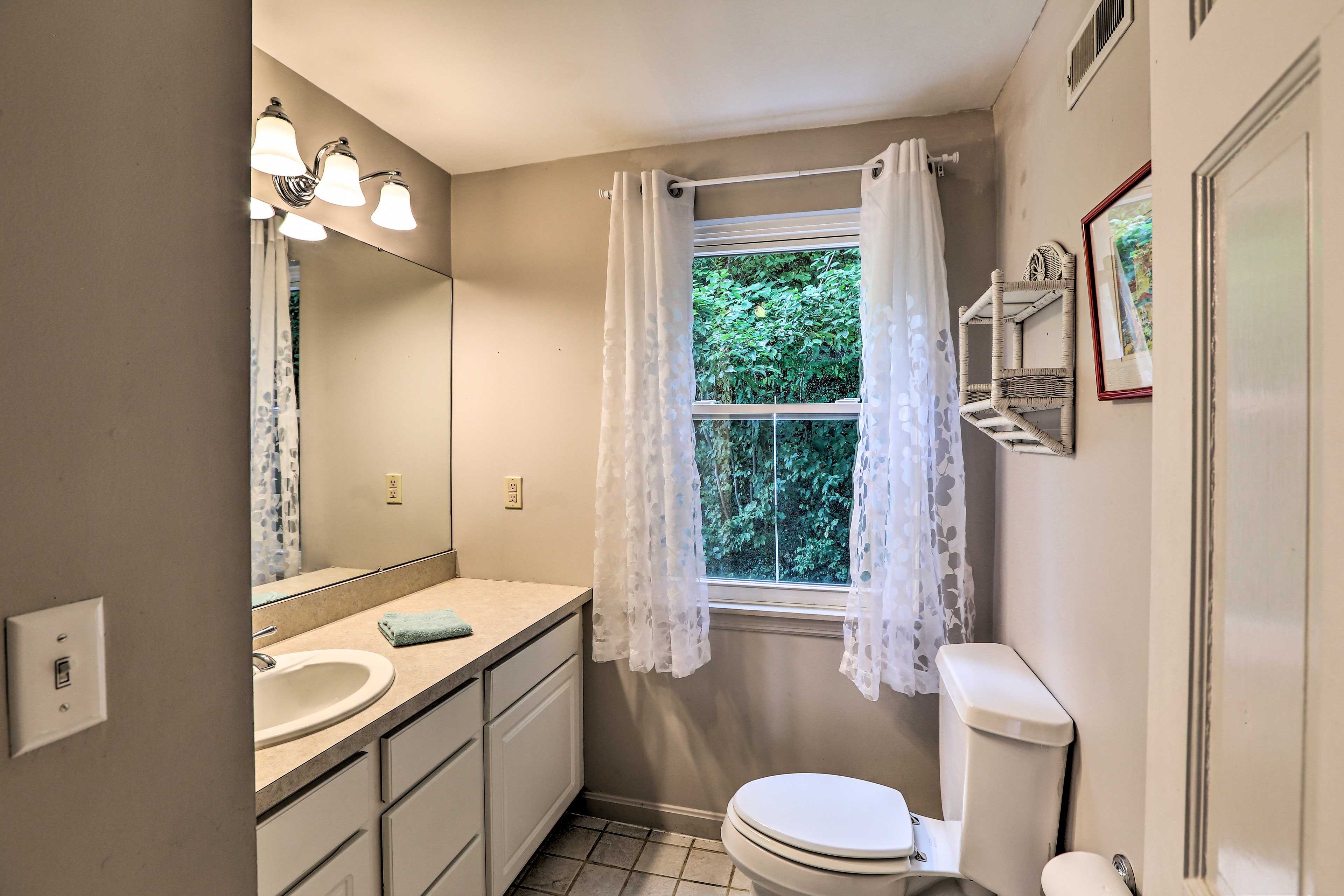 Full Bathroom