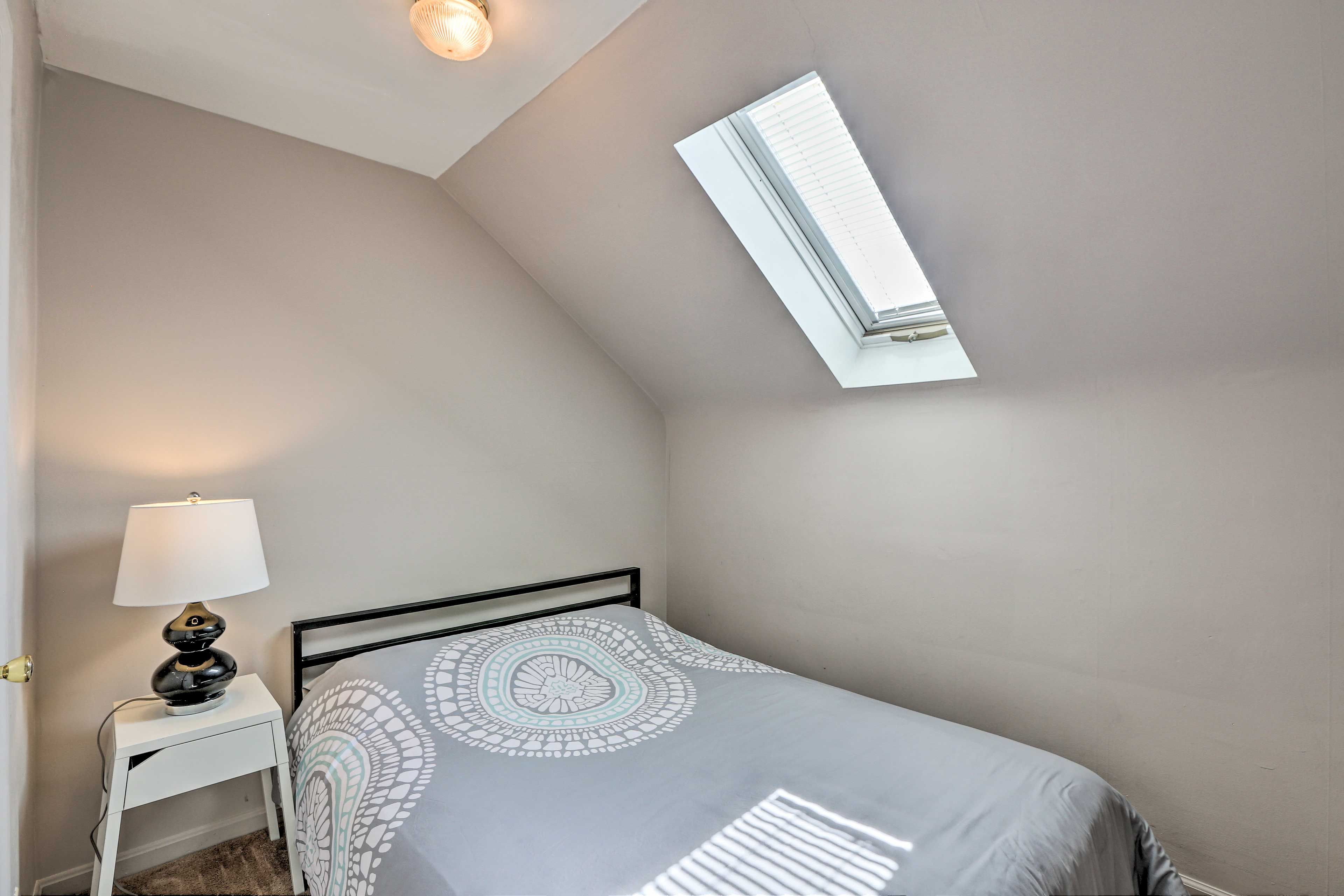 Bedroom 3 | 2nd Floor | Queen Bed
