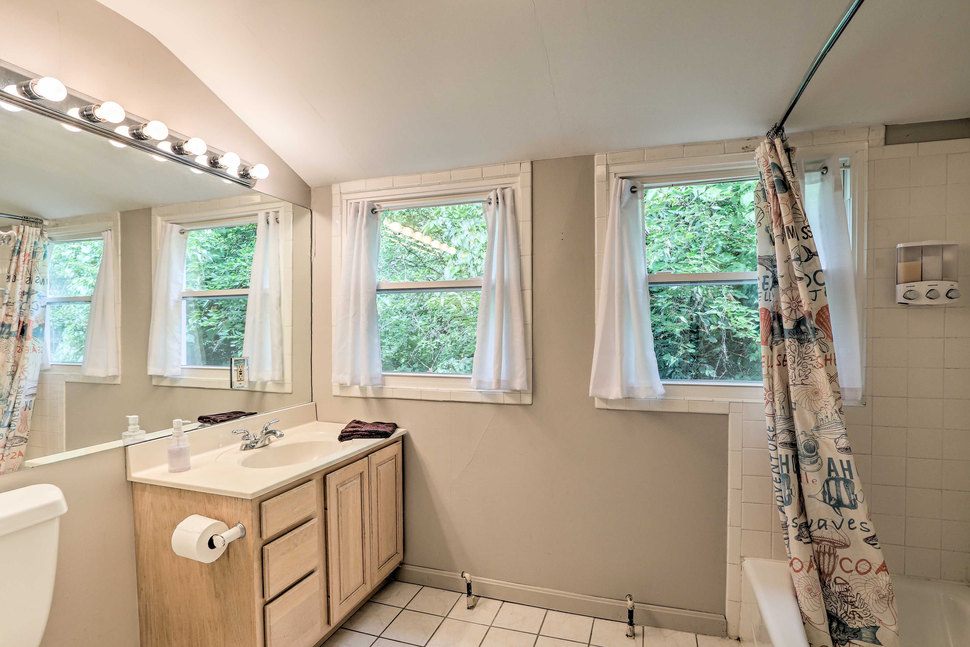 Full Bathroom