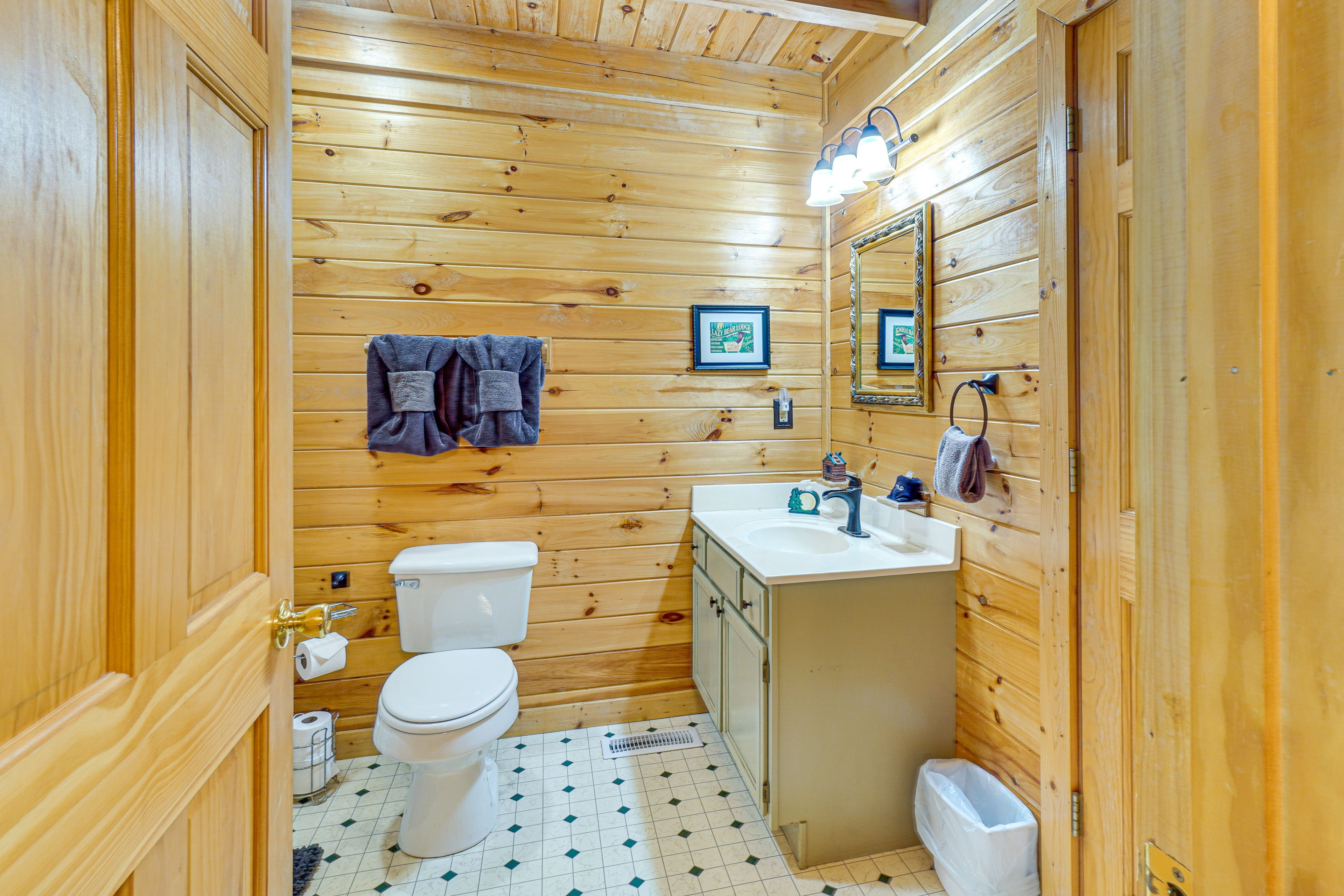Full Bathroom | Lower Level