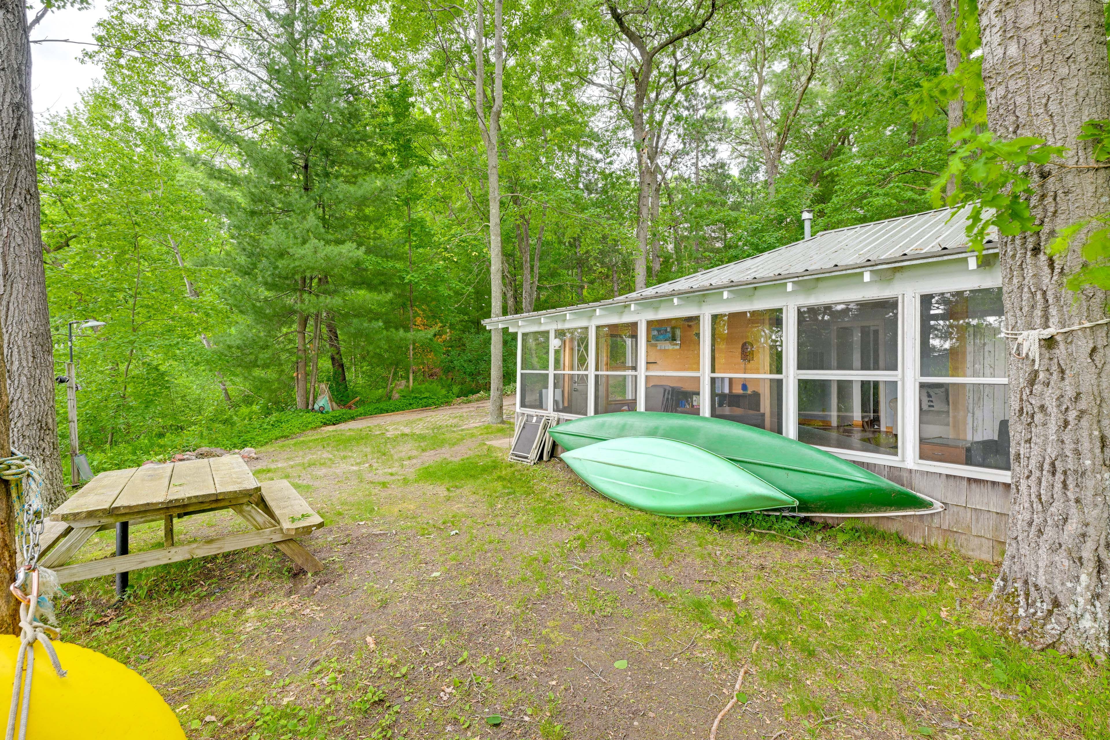 Exterior | Spacious Yard | Picnic Area | Water Toys