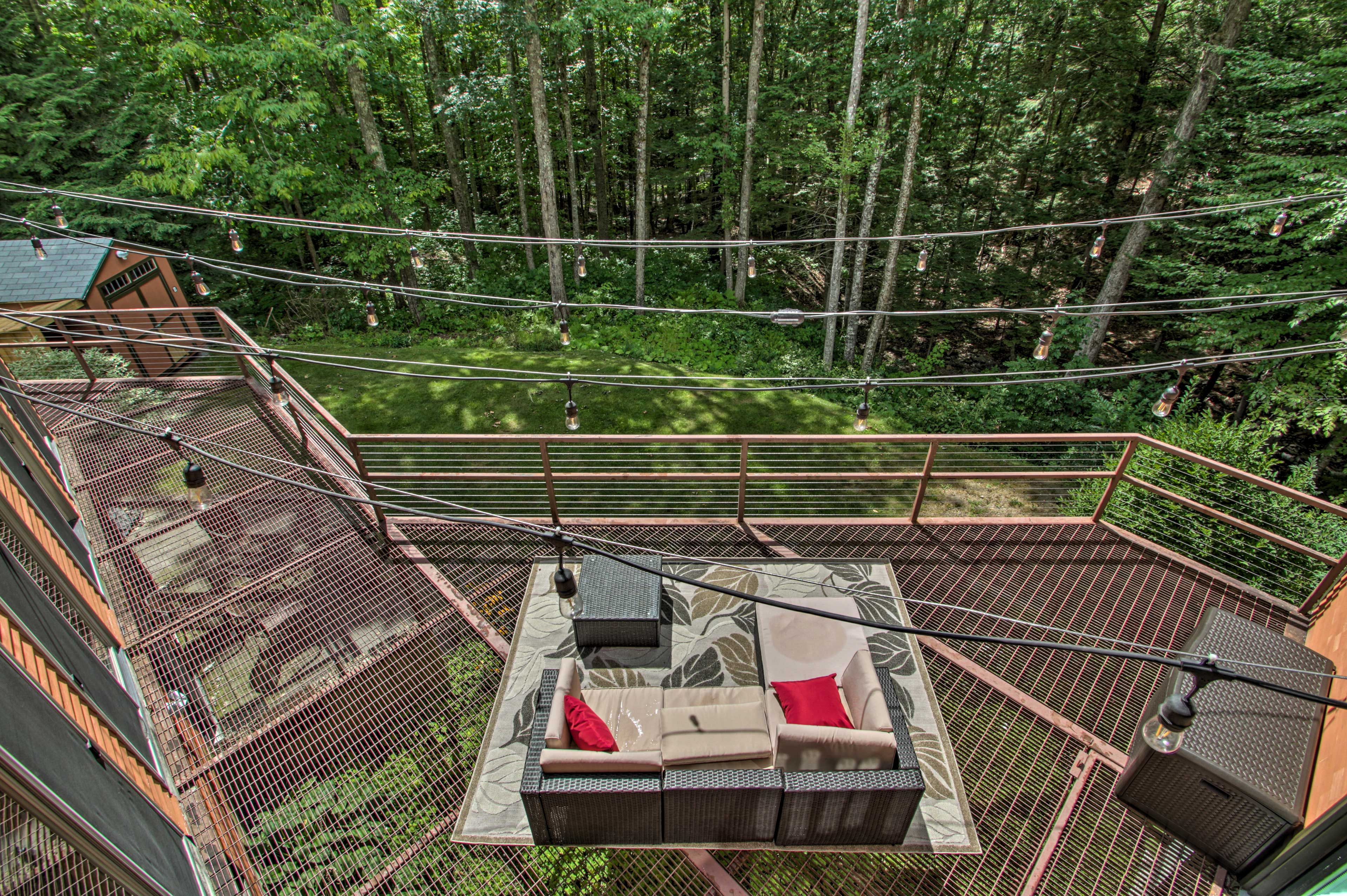 Furnished Deck | Ample Seating